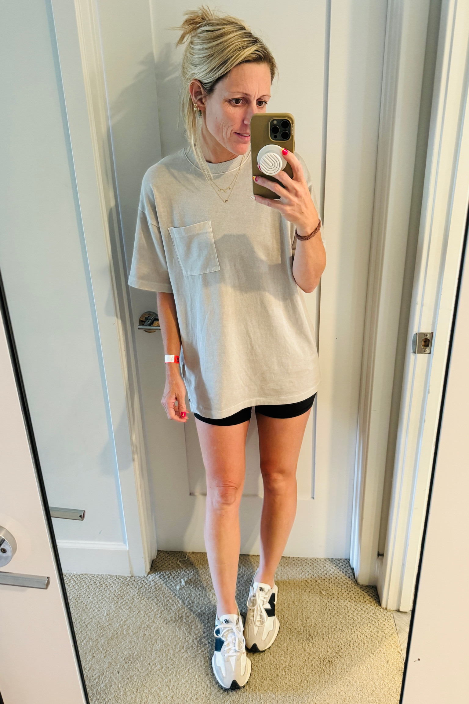 My favorite over sized pocket tee perfect with a pair of biking shorts.  My go to summer outfit!

#bikingshorts #perfecttee #summeroutfit #oversizedtee #momoutfit