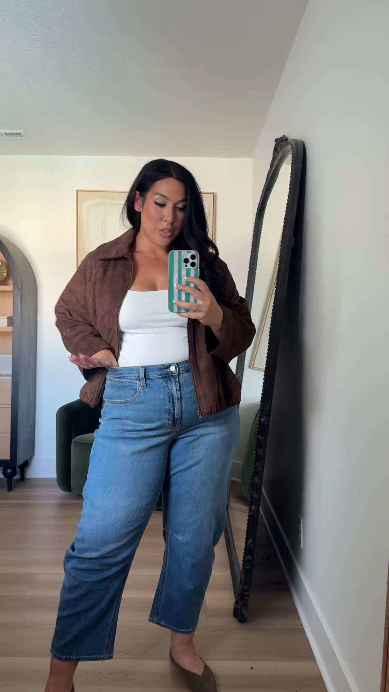 The stretch on these jeans are so good! The subtle barrel is so nice if you’re wanting to try the trend!

Jacket: XL
Tank: XL
Jeans: 16

Affordable outfit ideas for fall, barrel jeans, jeans outfit ideas for fall, mid size fall outfit, casual fall outfits

#LTKootd #LTKSeasonal #LTKMidsize
