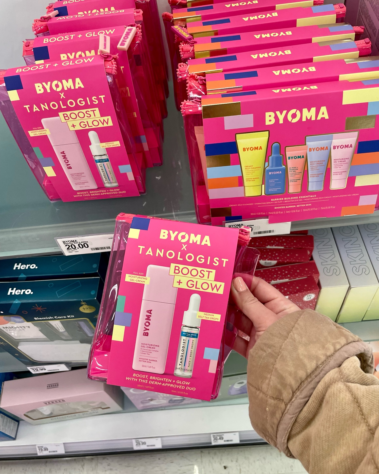 Target skincare gift set for the holidays! Perfect stocking stuffer or gift for teens/young adult! Gifts for her - affordable gifts / stocking stuffer / target - target style 

#LTKbeauty #LTKHolidaySale #LTKGiftGuide