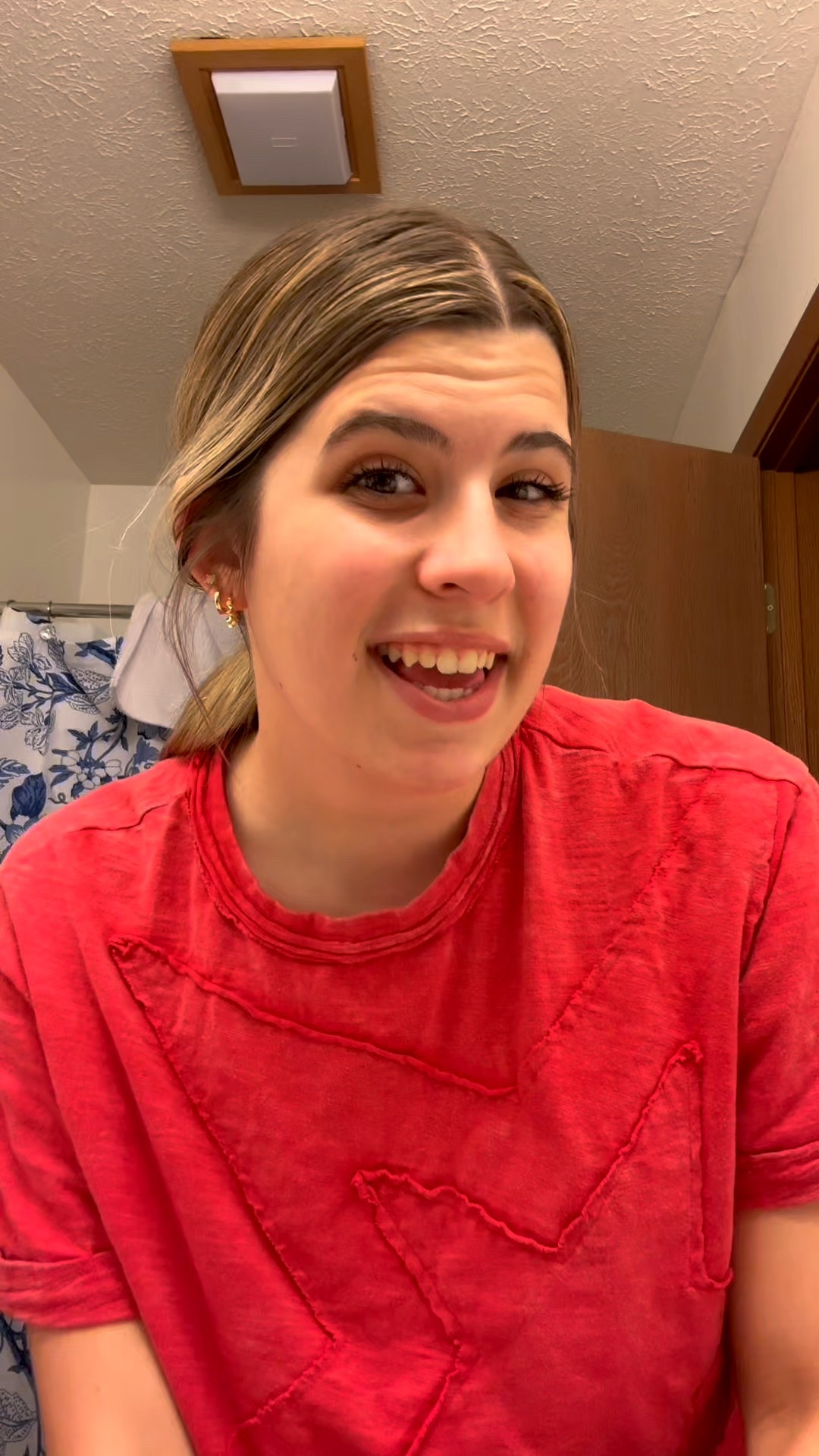 Ending the day glowy, not greasy ✨ Used the @parevabeauty C35.5 Firming Glow Serum in my unready routine and my skin is loving it. A little lift, a lot of radiance 🤍 
#skin #vitaminc #clinicalskincare #skinlongevity #scientistfounded #exosomes #collagen #ad #collab @shop.ltk #liketkit liketk.it/xx

#LTKStyleTip #LTKBeauty #LTKFindsUnder100