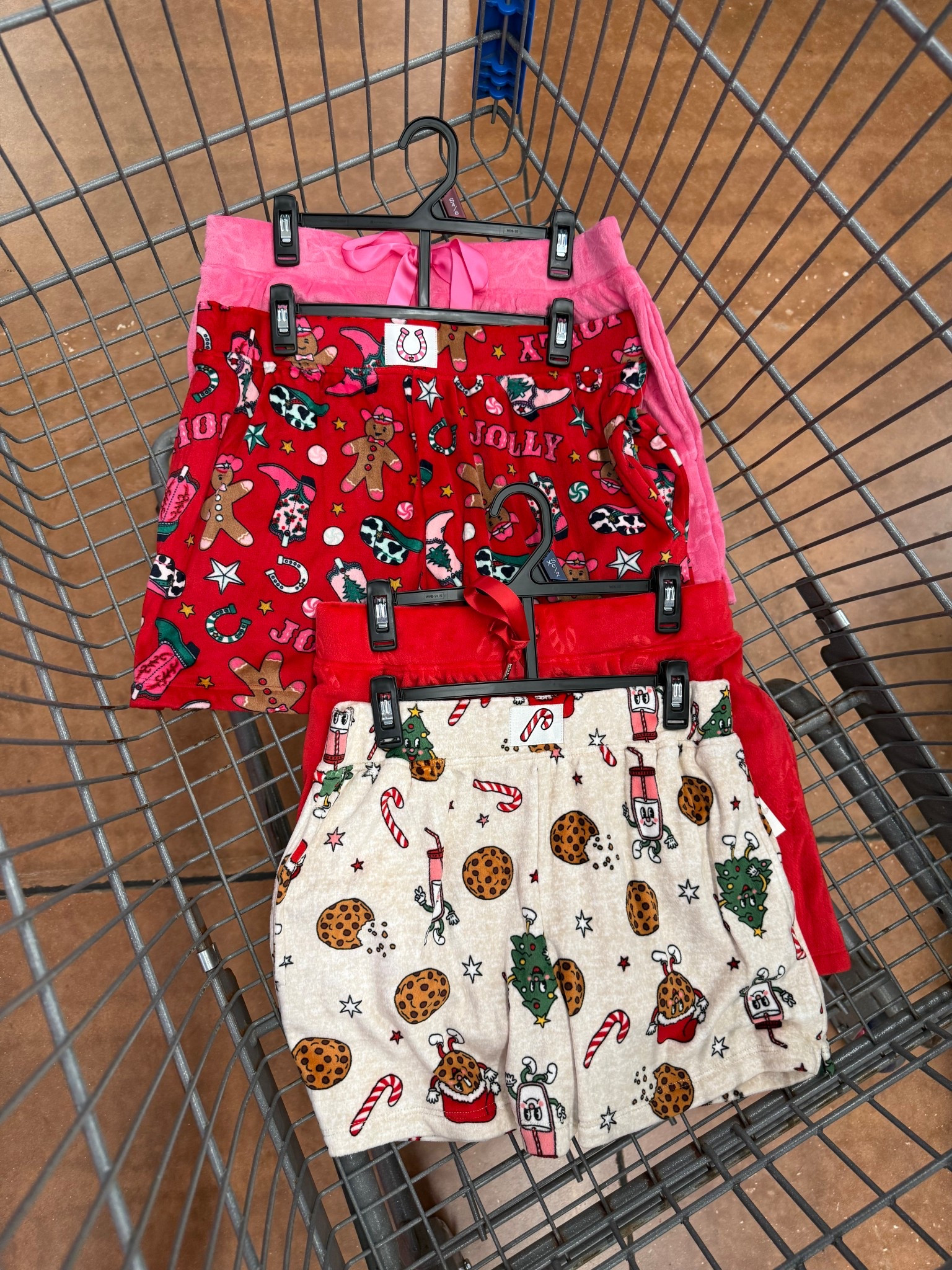 How adorable are these Christmas 2-pack sleep shorts ?! $12  and come in sizes XS-3XL

Walmart fashion, Christmas outfits, Christmas pajamas 

#LTKHoliday #LTKStyleTip #LTKFindsUnder50
