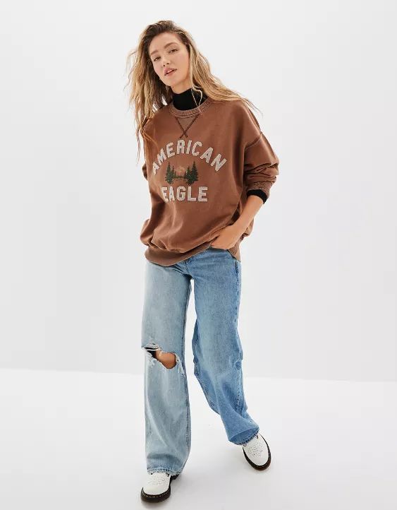 AE Oversized Hangout Crew Neck Sweatshirt | American Eagle Outfitters (US & CA)