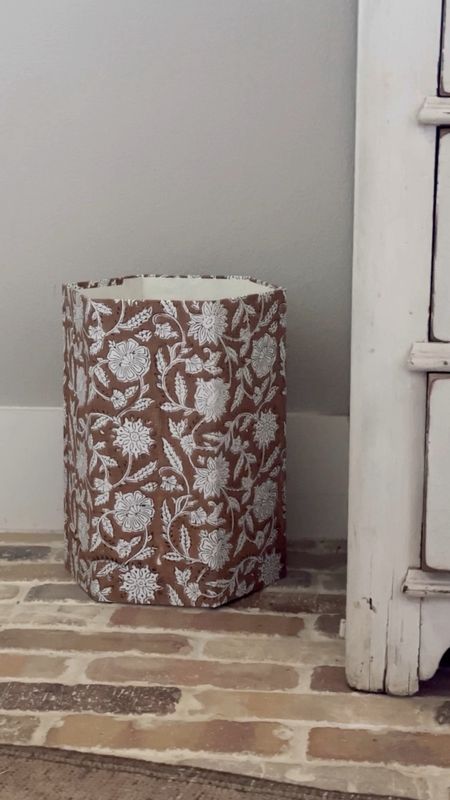 The cutest little wastebasket you ever did see!

This little pretty comes in lots of colors/patterns but my neutral lovin’ heart was drawn to the brown floral. 

It’s a super cute addition to my guest bathroom. 

There is also an adorable blue and white block print that I am ordering for a client. 

#LTKVideo #LTKhome #LTKfindsunder50