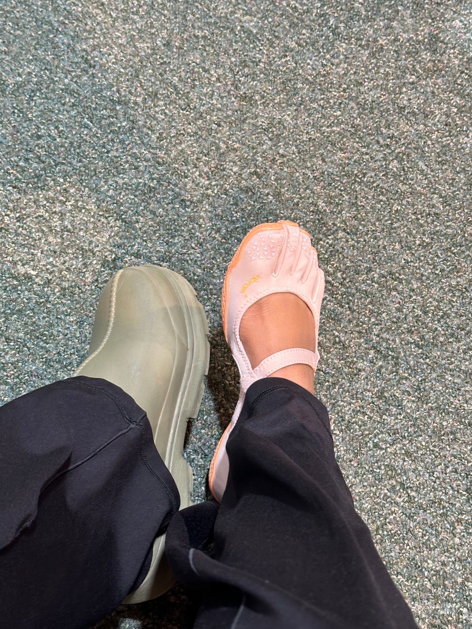 my exact pink ones are from a store in Houston called whole earth provisions, you can also call them to send your size to the location near you! 