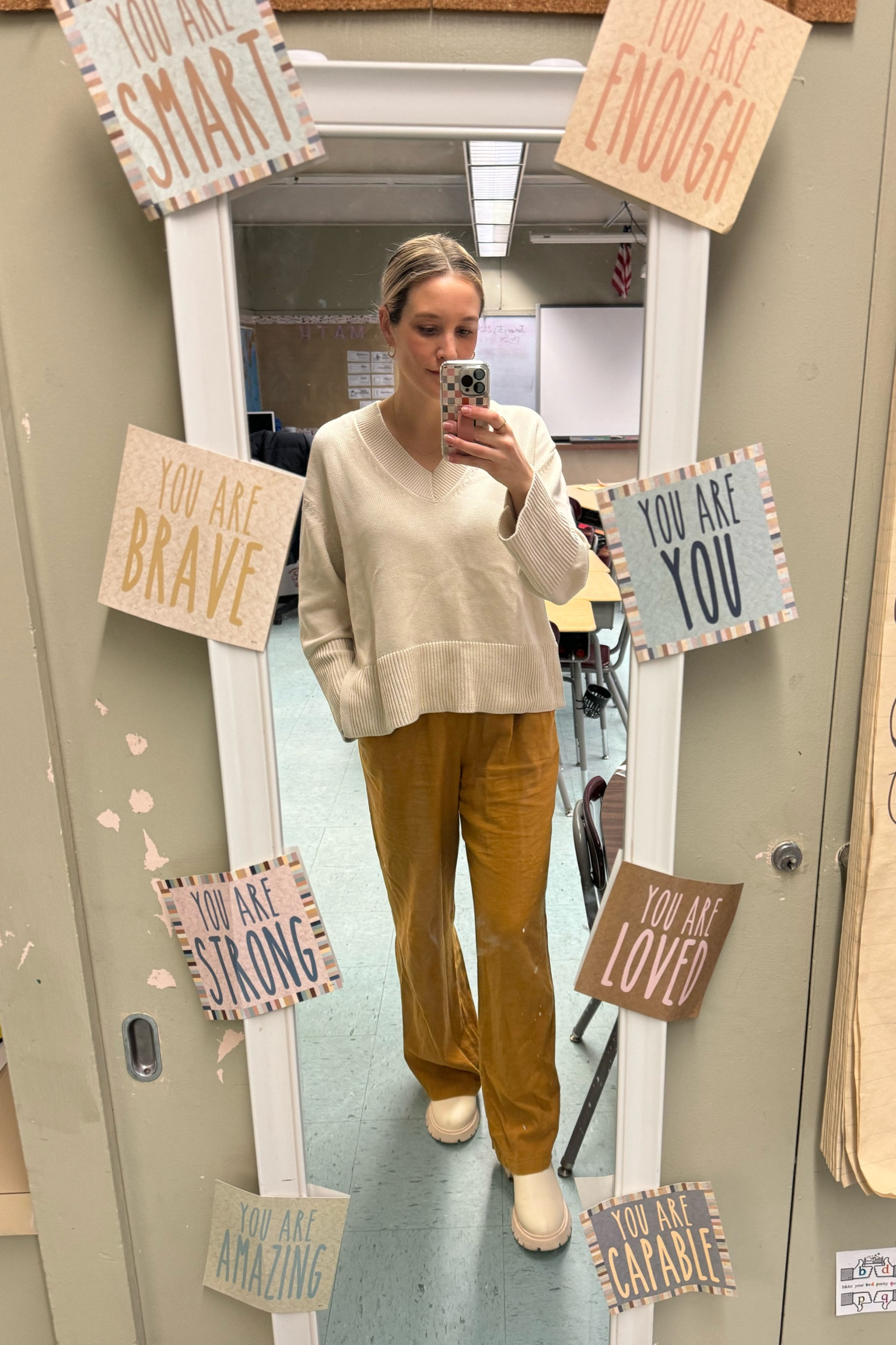 Tuesday teacher outfit

Asos boots
Old navy pants
Gap sweater 

#LTKmidsize #LTKworkwear #LTKfindsunder50