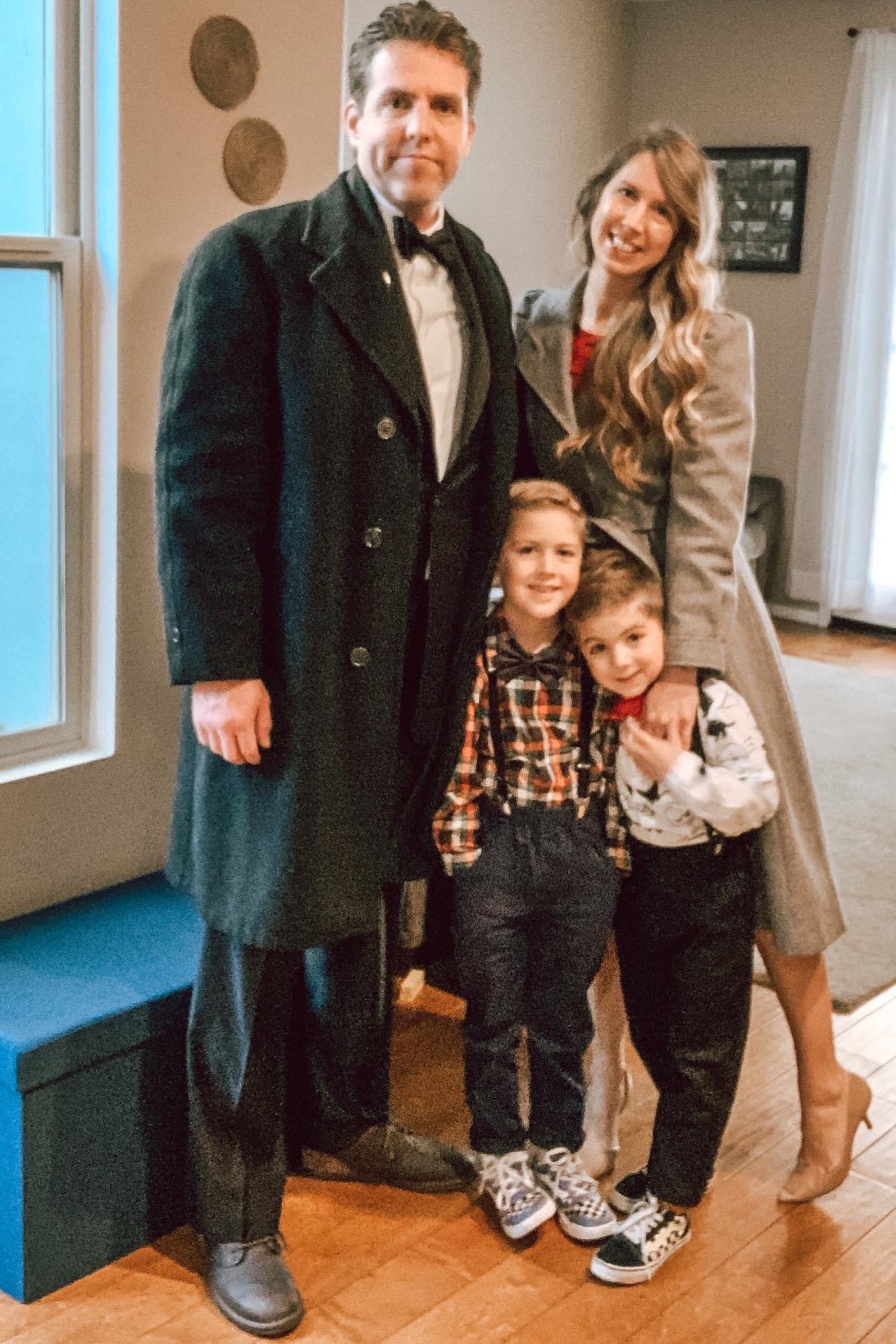 The light grey wool vintage coat is perfect for Fall teacher fashion or any outdoor date night this fall or winter. A belt will show off your waist for the perfect shape!

#LTKSeasonal #LTKstyletip