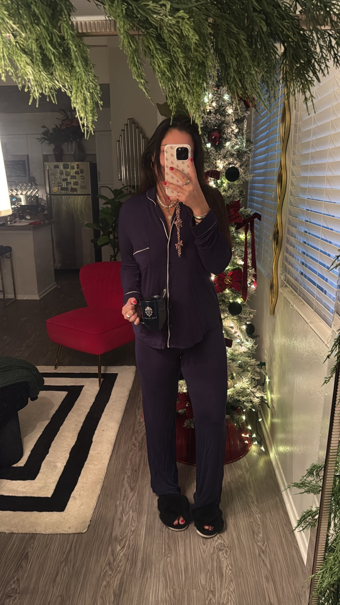 Pajama set ☕️
Gifts for her
Wearing size small

#LTKmorningroutine #LTKGiftGuide #LTKFindsUnder50