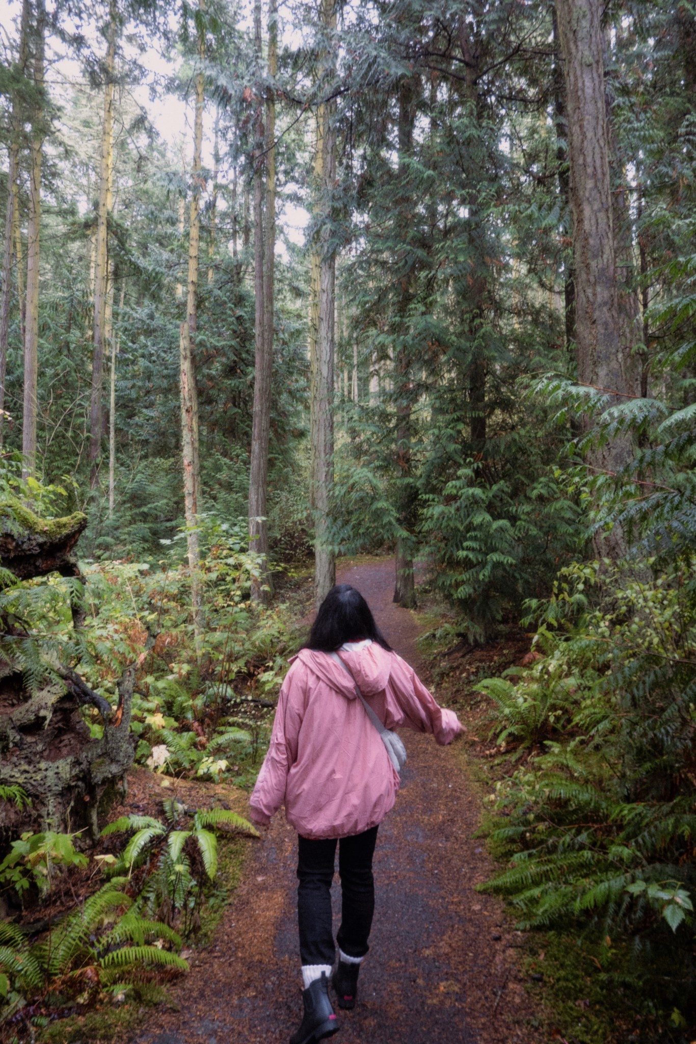 What to wear in Seattle! Rain jacket and rain boots

#LTKTravel #LTKHoliday #LTKSeasonal