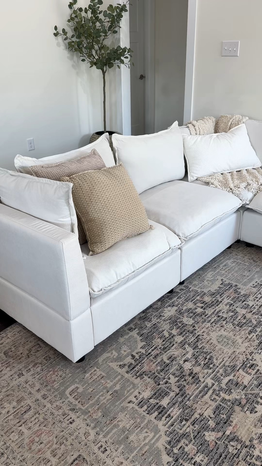 Modular sofa✨

#LTKHome #LTKFamily #LTKU