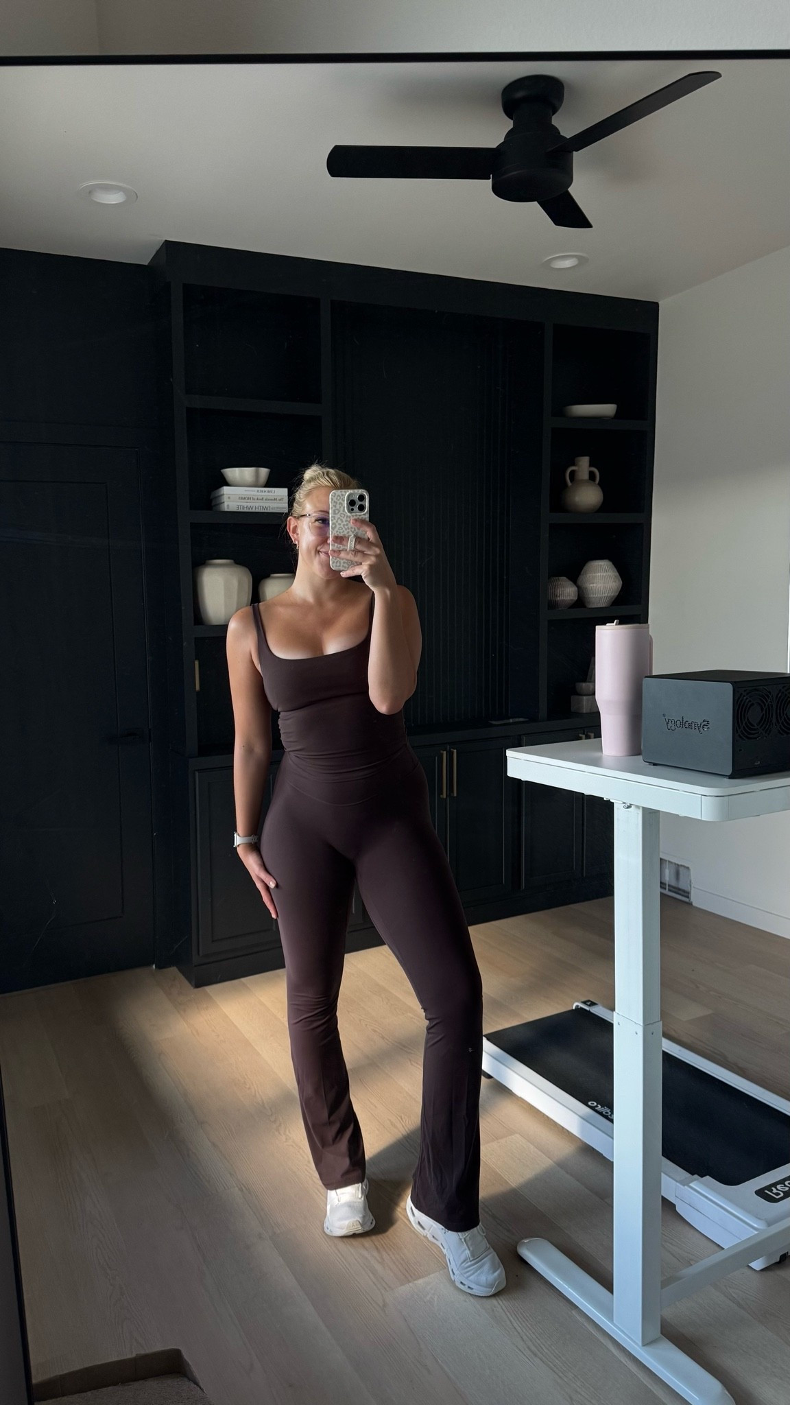 @Vitality’s Labor Day sale is live! This espresso line is to die for especially for fall 🤎

I’m 5’7 size 8/10 and I wear a medium in everything!

#LTKfitnessgoals #LTKSaleAlert