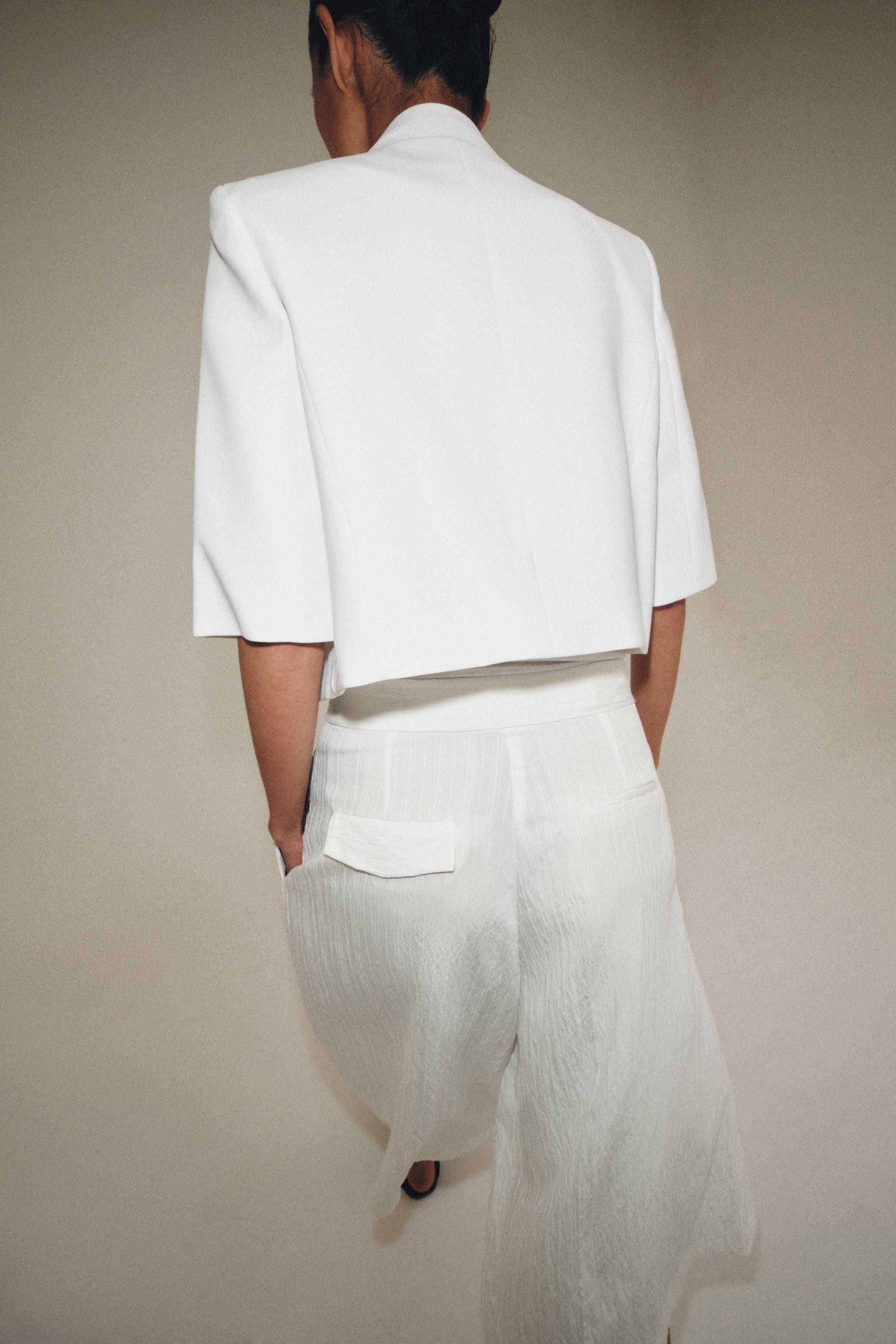 CROPPED SHORT SLEEVE BLAZER ZW COLLECTION | Zara UK