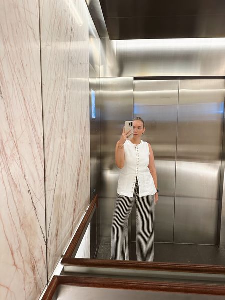 My outfit for the office! Drawstring pants make you feel like you’re wearing pyjamas, they are so comfy 

#LTKaustralia #LTKstyletip #LTKworkwear