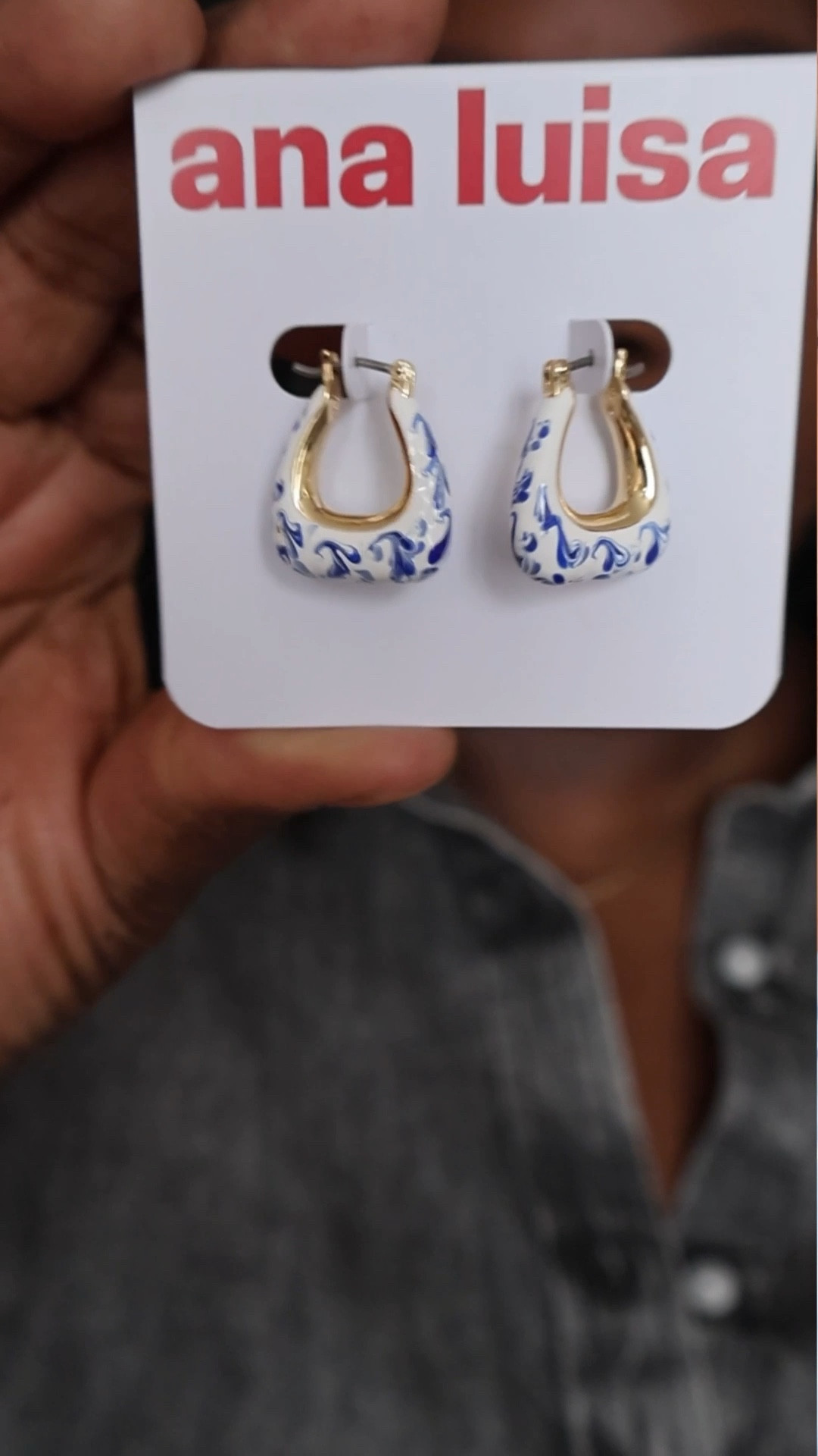 I love me some @analuisany jewelry because of the quality and their jewelry is tarnish free as well as hypoallergenic. They’re having a Black Friday sale where you can get up to 30% off plus get a free gift if you spend over $130.  #gifted #AnaLuisaAmbassador #BestDeal #AnaLuisa 

#LTKCyberWeek #LTKSaleAlert