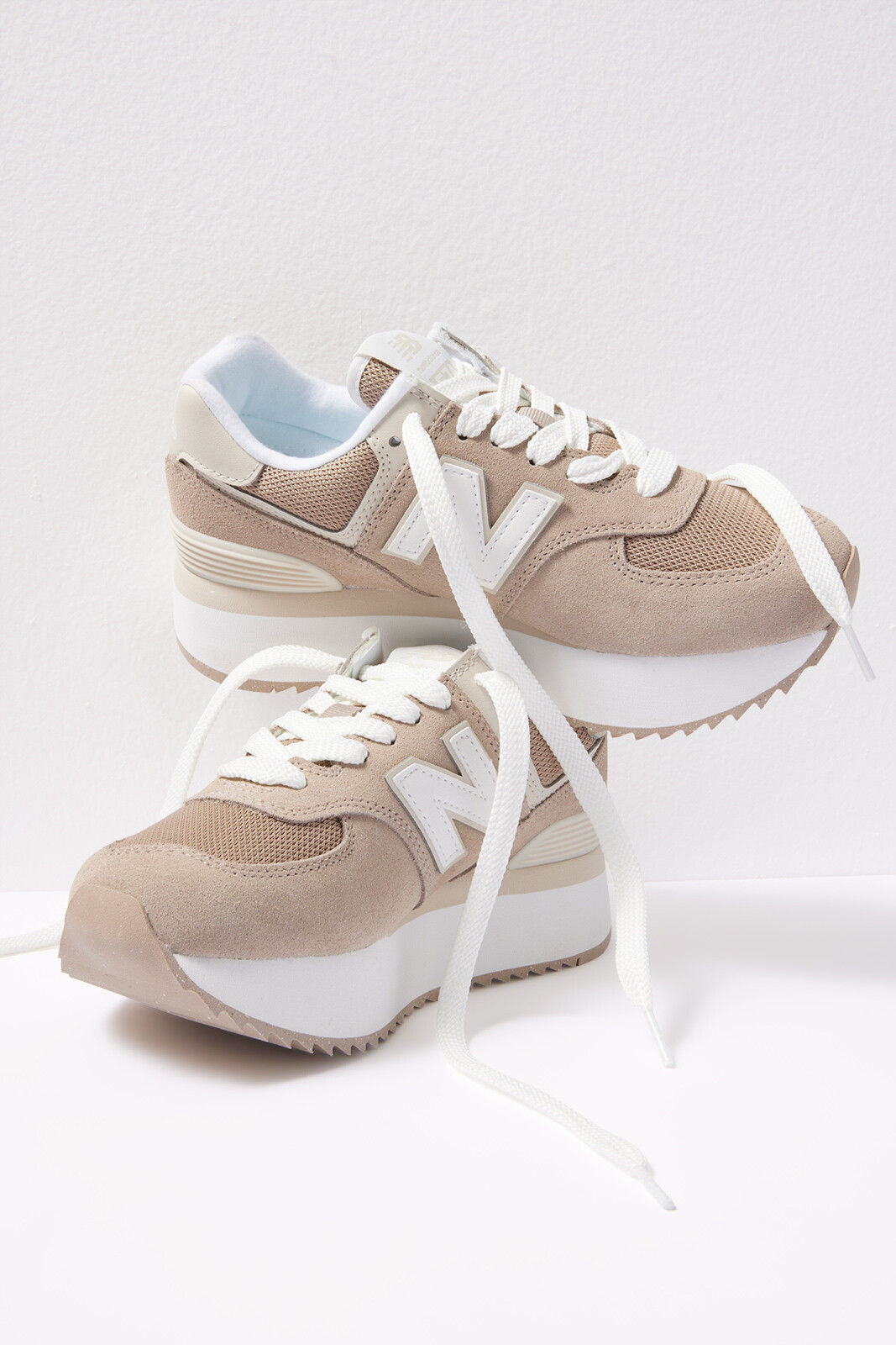 574+ sneaker | Evereve