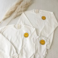 Smiley Sweatshirt | Matching Family Outfit |Family Coordinating Shirt |Mom Dad Baby Vacation Set|Mom | Etsy (US)