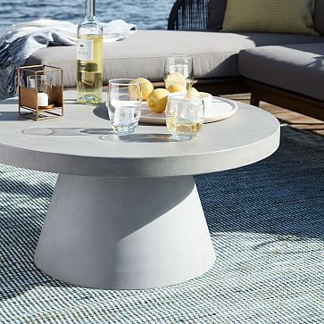 Pedestal Outdoor Coffee Table | West Elm (US)