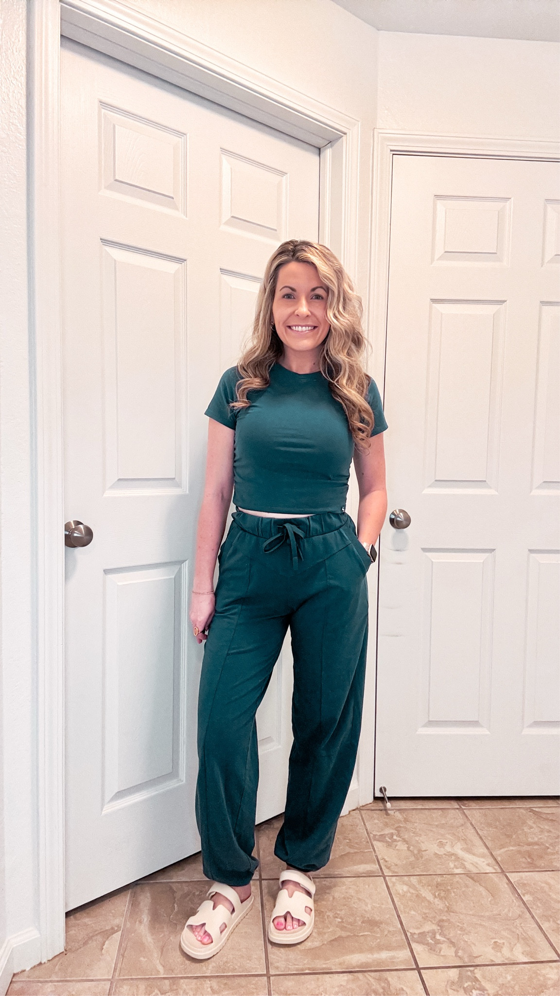 XS bottoms, small top. Bottoms run large 

#LTKActive #LTKootd #LTKPetite