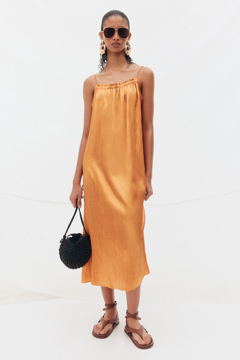 Vestido lencero de satén | H&M (FR, IT, ES, PT, BE)