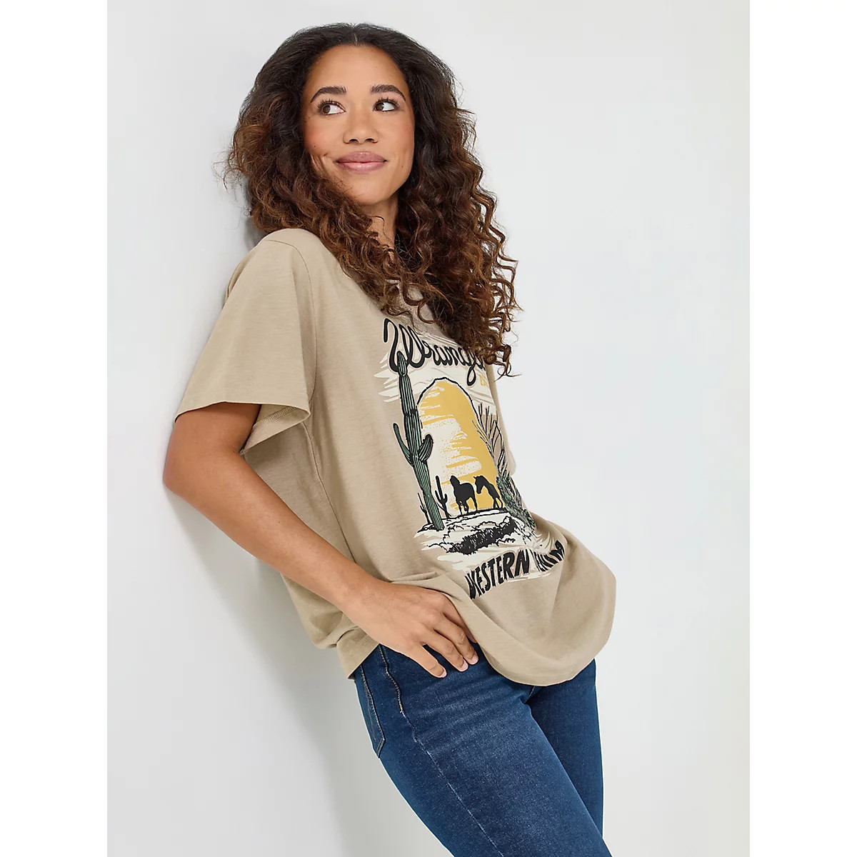 Women's Western Girlfriend Tee in Trenchcoat | Wrangler