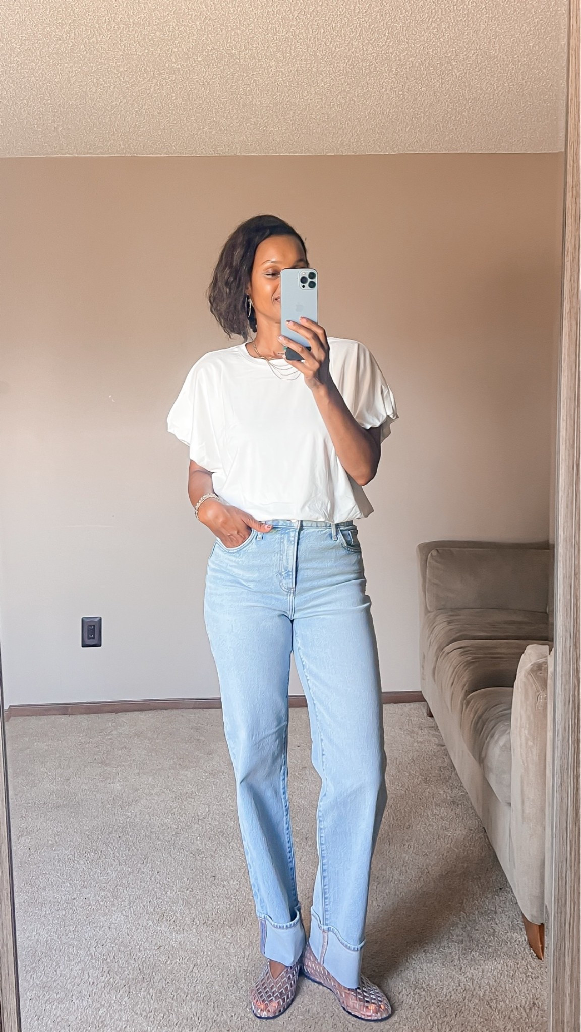 So glad I found these cuffed jeans. The fit is great and I’ve been having some good luck with @Express and their jeans.

#LTKootd #LTKOver40 #LTKTall