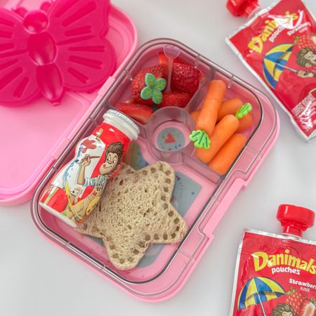 #ad This back to school season I’m getting the kids more involved in packing their own lunchboxes.  An easy lunch idea that they can pack themselves are Danimals® Smoothies & Pouches.  

 @the_official_danimals are easy for me to say yes to because the kids love them and they have no artificial flavors, no high fructose corn syrup, no colors from artificial sources.

Mom Tip : Bristol & Sterling really enjoy when I freeze the Danimals® Pouches and they thaw in their lunchbox in time for lunch.  It’s a cool treat at lunchtime!  

Buy Danimals® @target and stock up for back to school.  Link in my bio to shop in my @shop.ltk 

#Danimals #DanimalsTarget #DanimalsBTS #Target #TargetPartner

#LTKkids #LTKfamily #LTKunder50
