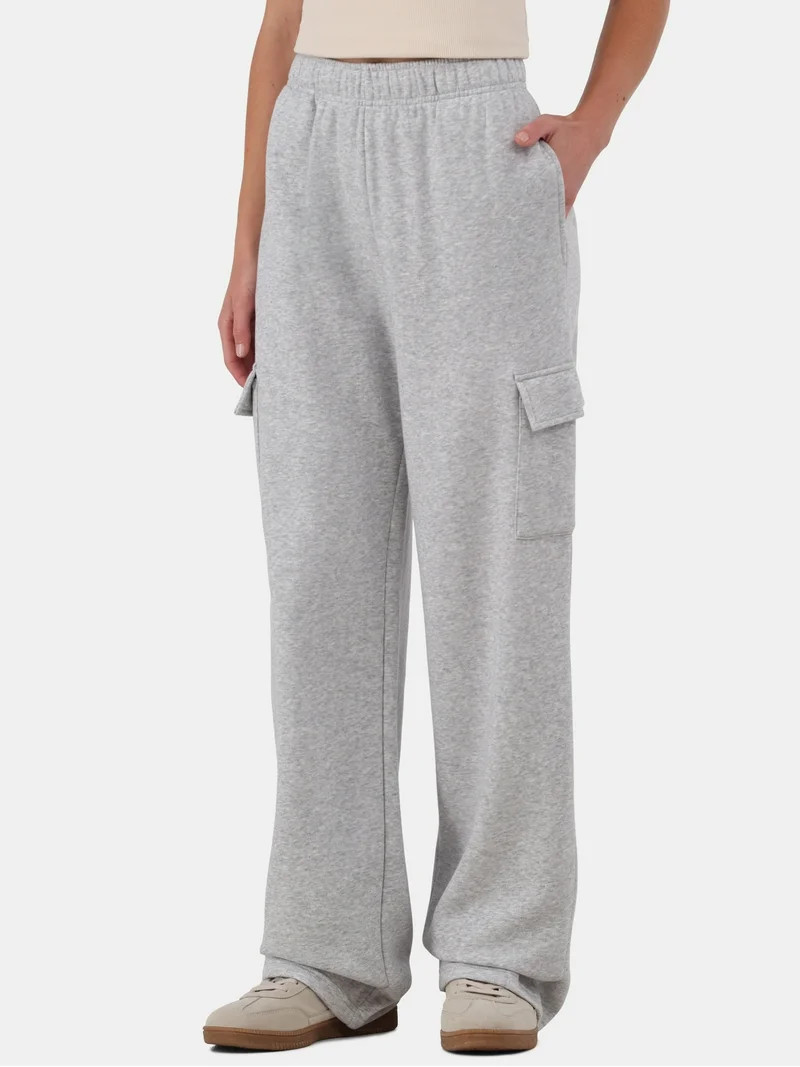 No Boundaries Soft Fleece Wide Leg Cargo Sweatpants, Women’s | Walmart (US)