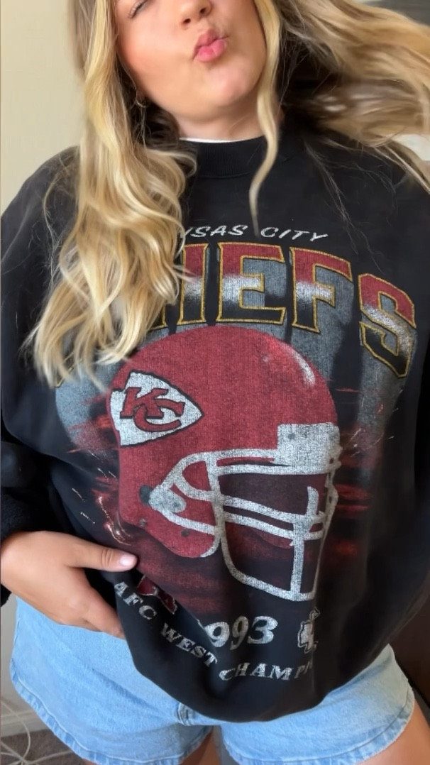 Abercrombie NFL SALE 20% off and extra 15% off with code: SUITEAF

#LTKFallSale #LTKMidsize #LTKSaleAlert