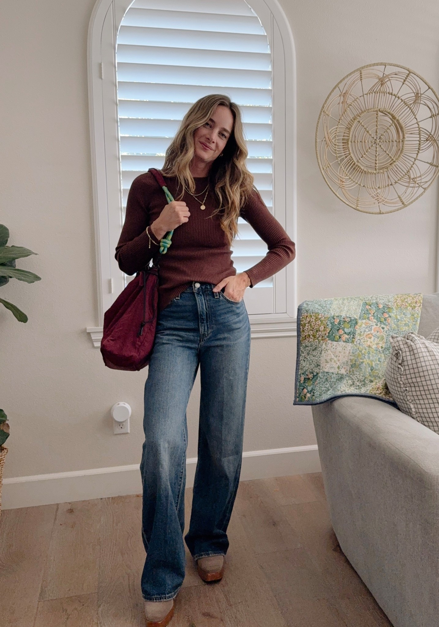 Fall staples! New Levi’s and obsessed with this fitted rib knit long sleeve sweater in brown. 