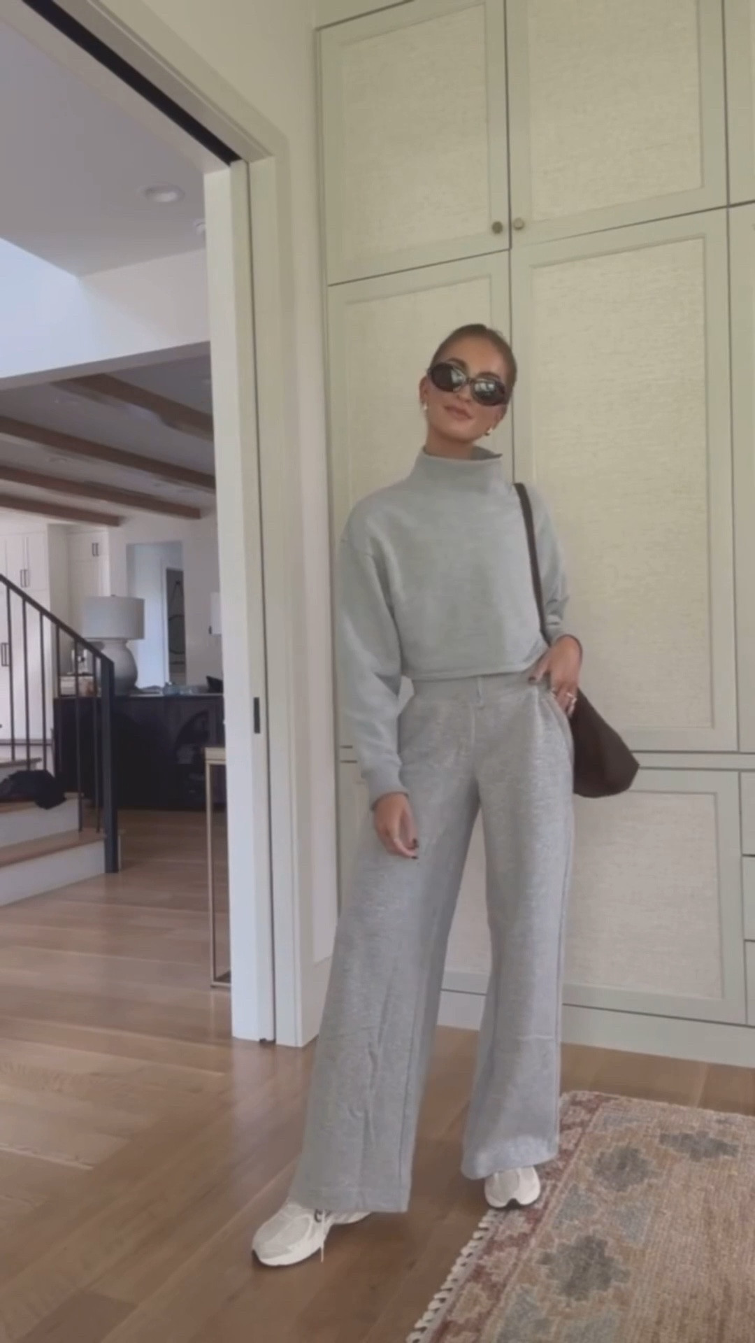 alo can do no wrong imo 😍

mom life
winter outfit 
mom uniform 
athleisure 
loungewear 
alo yoga
matching set 
puffer vest 

#LTKootd