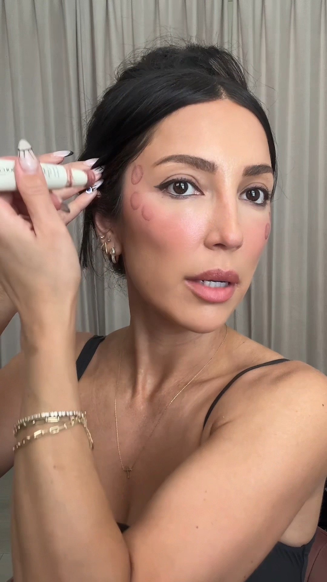 Trying out the new Blush Me Flushed, a buildable blush that gives you an immediate soft pink flush while DHA gradually develops into a natural-looking, sun-kissed blush contour.

Basically… you take your makeup off and your blush is still blushing. 😂👏🏼

I love the idea of placing it slightly higher on the cheeks for that lifted, naturally flushed look, especially for those no-makeup/minimal makeup days.

And because apparently we’re doing skincare with our self-tanner now too 😂, it’s formulated with 4 types of Hyaluronic Acid + Watermelon, Apple & Lentil extracts to help keep the skin looking hydrated and plump.

#LTKgrwm #LTKBeauty