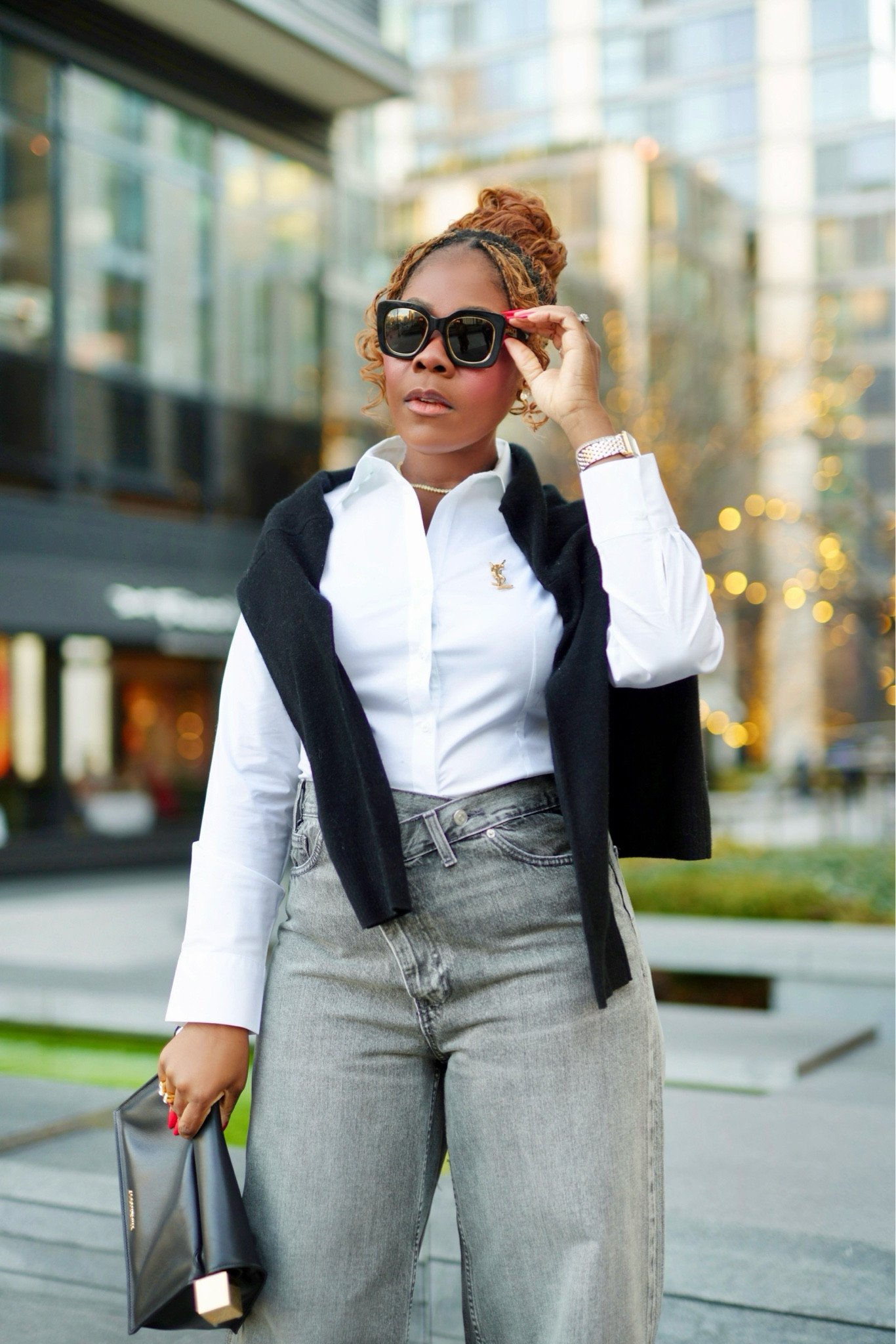 My current favorite jeans from @Zara . This is such an easy yet chic look for Spring 

#LTKSeasonal #LTKMidsize #LTKMostLoved