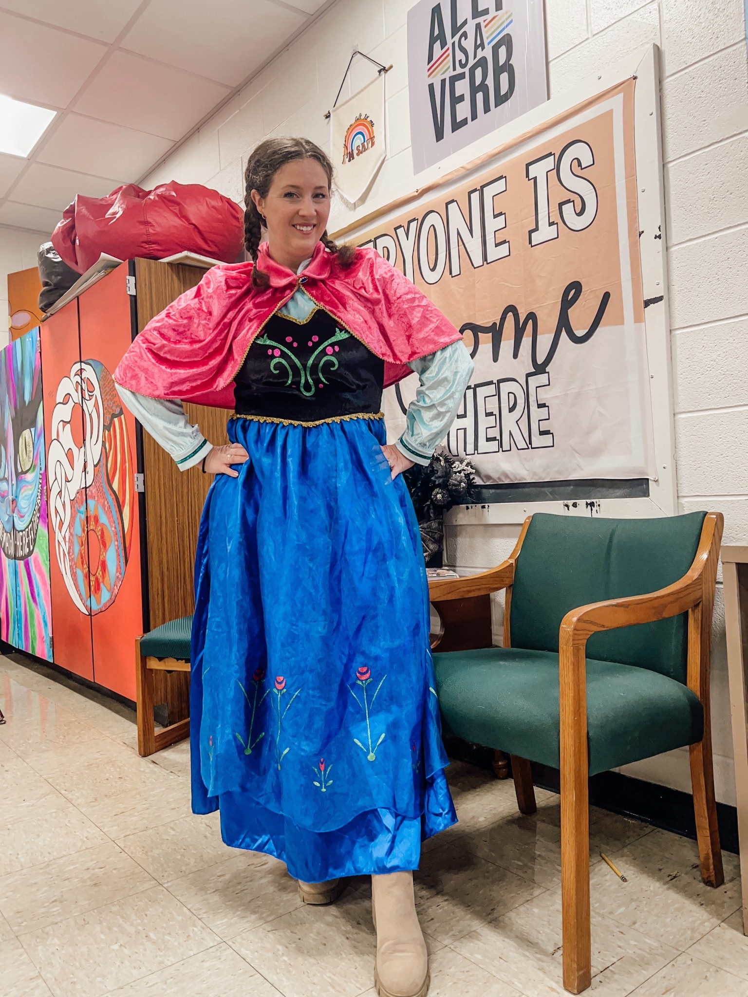 Day 56 ✔️

Spirit week continues with holiday characters! As Anna, I sat through a parent meeting and did a special story time for a pre-k class! All in a day’s work 😂

English teacher ootd 

#LTKHoliday #LTKMidsize #LTKWorkwear