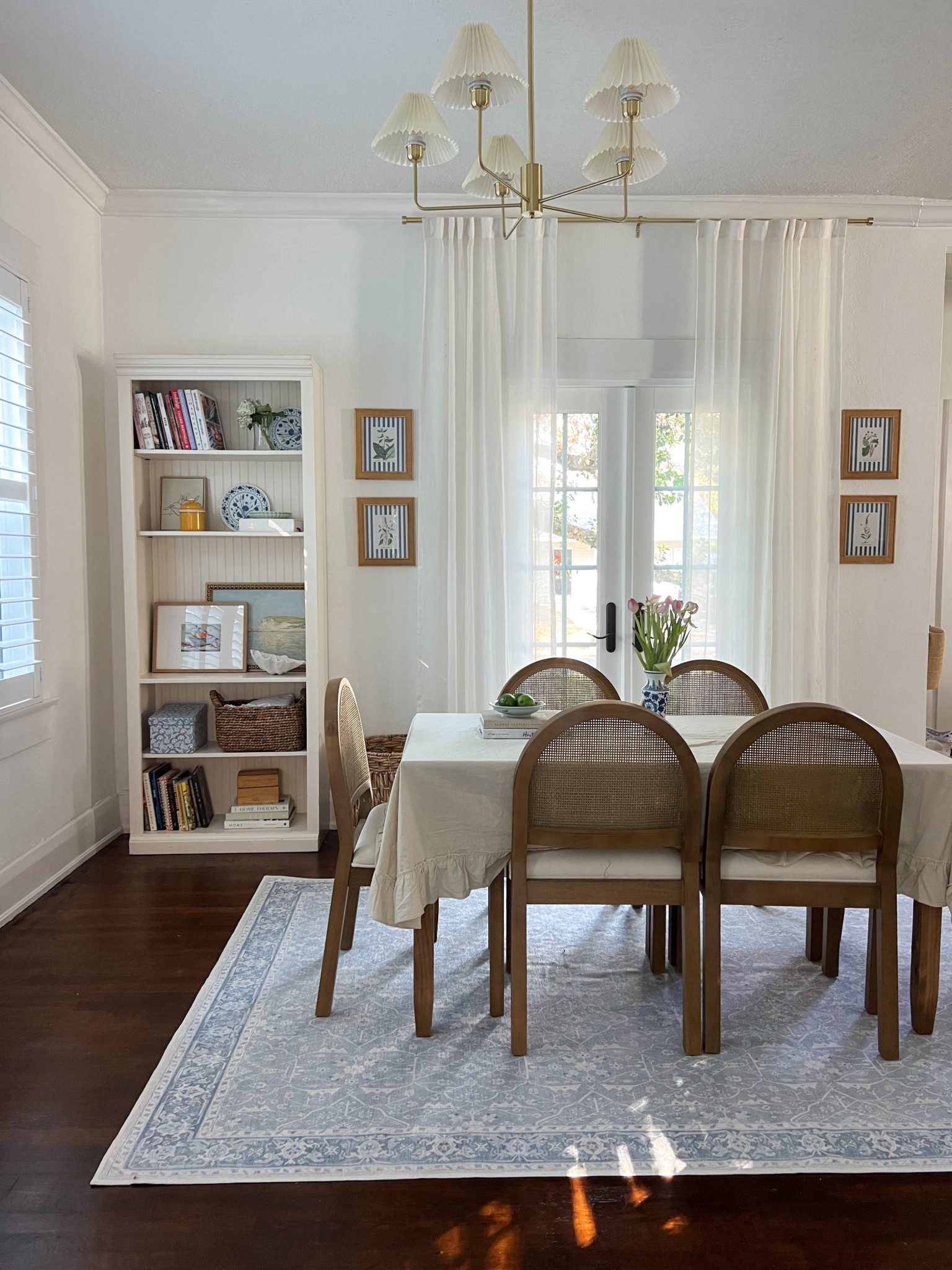 dining room set up! 🕊️