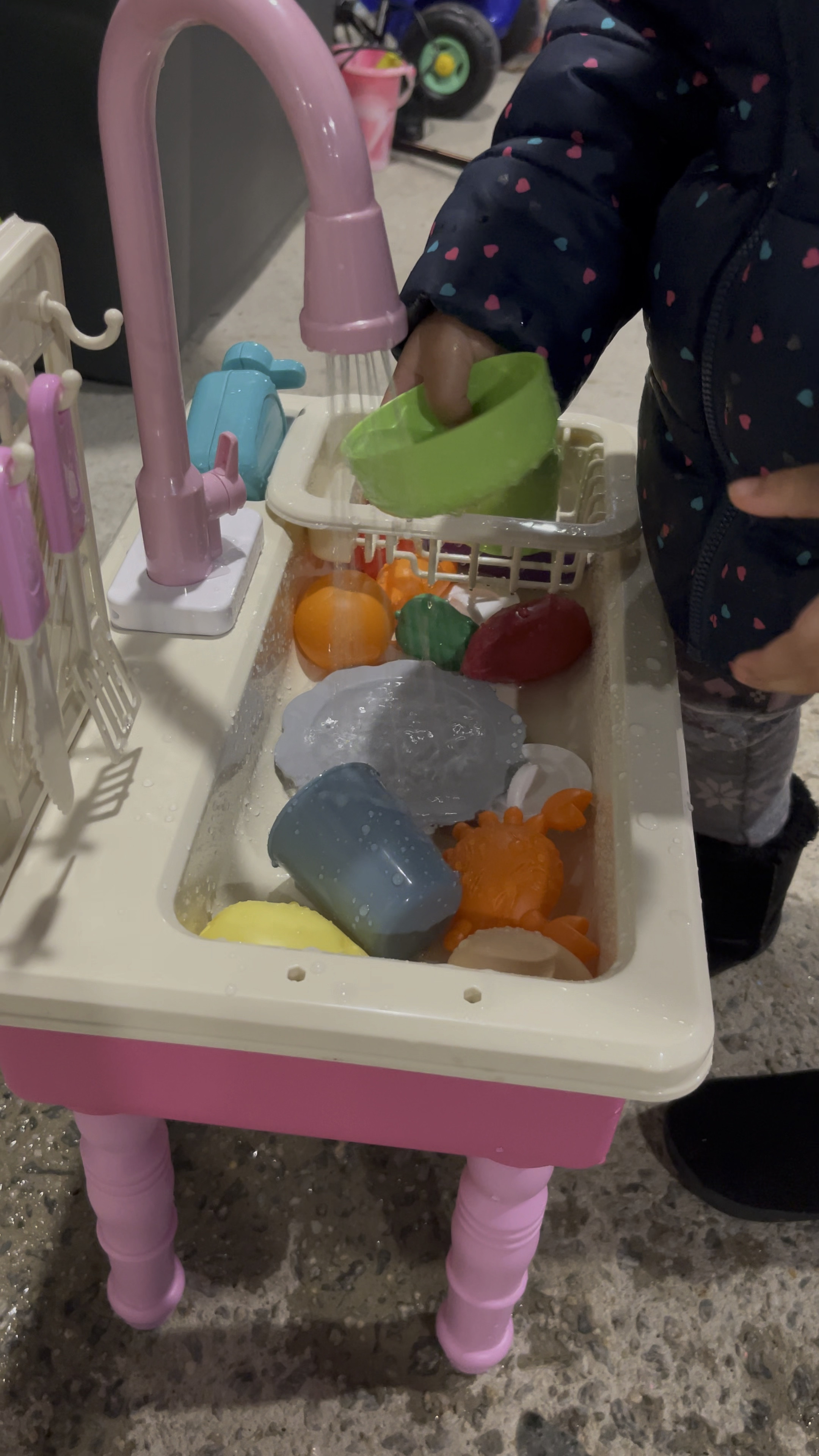 This was a huge hit with my toddlers birthday yesterday!💖💦


#LTKkids #LTKGiftGuide #LTKfindsunder50