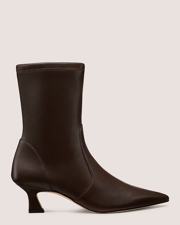 VINNIE BOOTIE 50 | Stuart Weitzman (US)