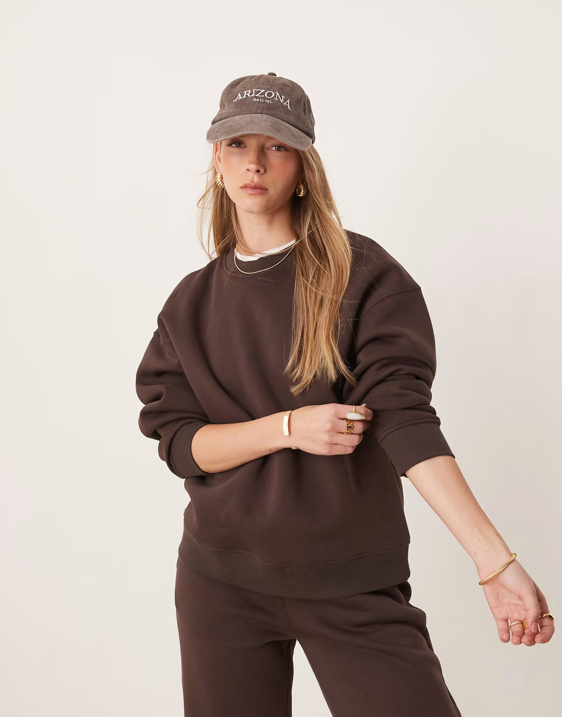 Gina Tricot oversized sweatshirt in dark brown | ASOS (Global)