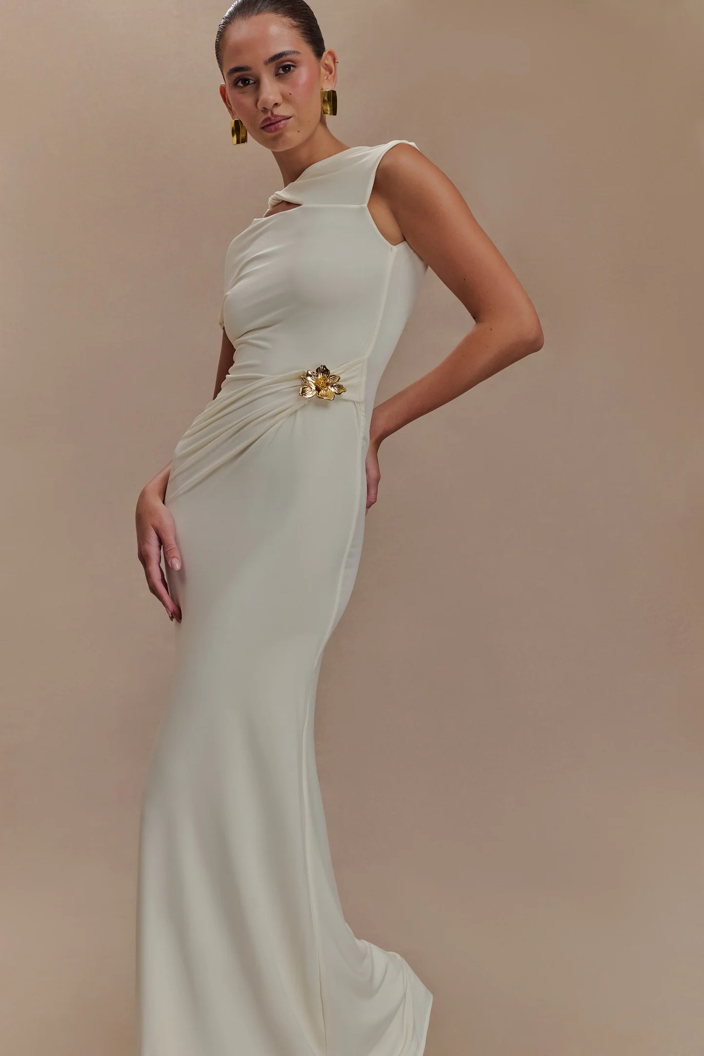 Kaida Slinky Maxi Dress With Hardware - Ivory | MESHKI US