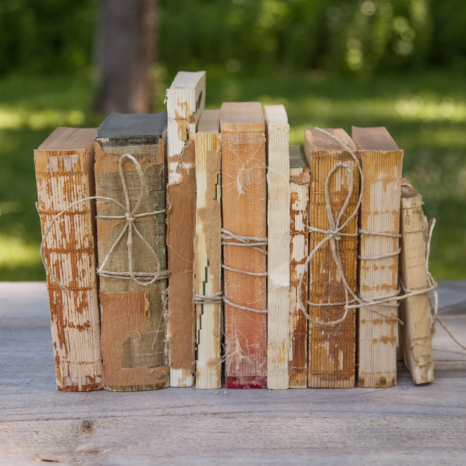 Set of 10 Unbound Books for Shabby Chic Wedding Decor, Vintage Home Decor, Uncovered Books, Farmh... | Etsy (US)