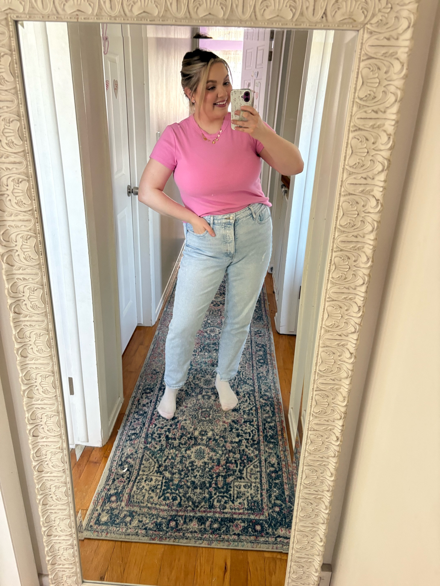 Midsize Old Navy Spring outfit // summer outfit // casual style // affordable style 

Top- Large
Jeans - 12



#LTKHome #LTKSeasonal #LTKdayinmylife
