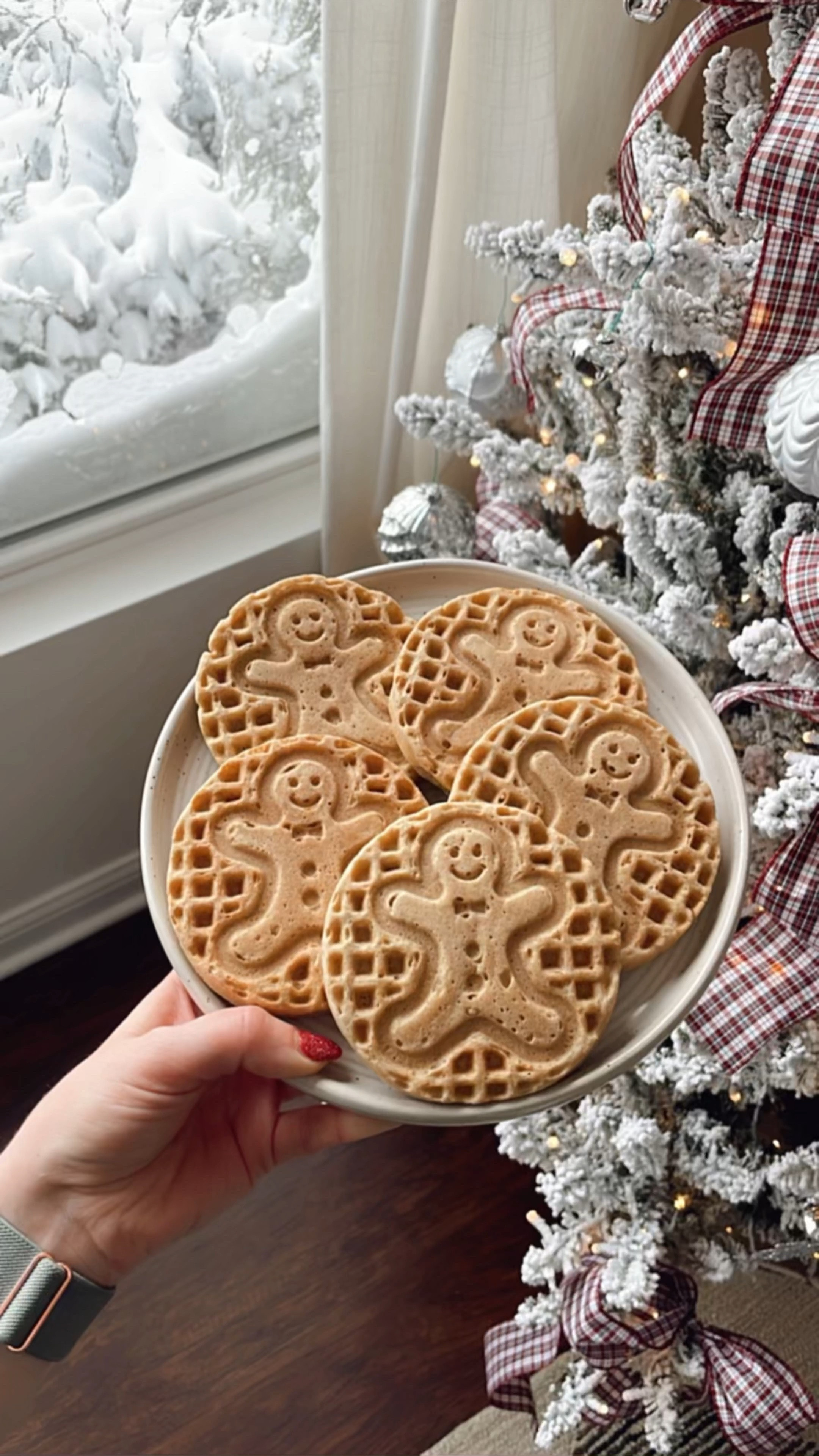 Christmas mini waffle maker for holiday breakfasts 🎅🏼🌲🧇

#LTKCyberWeek #LTKKids #LTKFamily