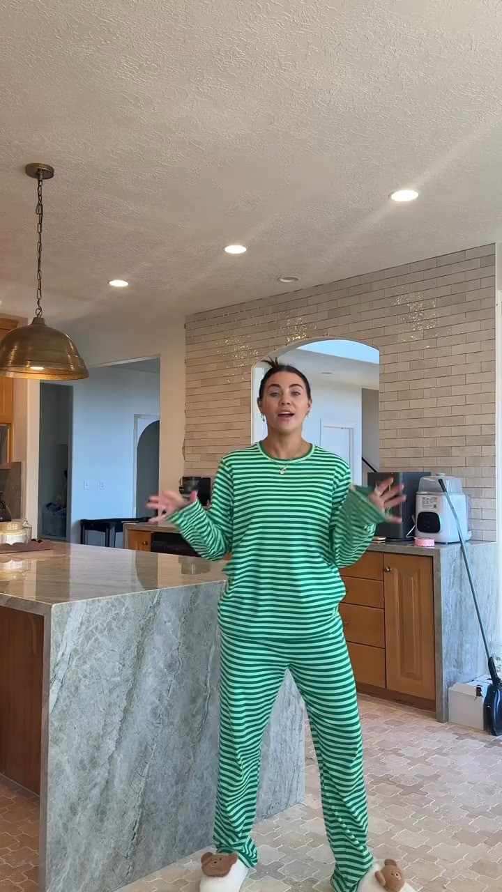   

 

#LTKHoliday #LTKmomlife #LTKootd