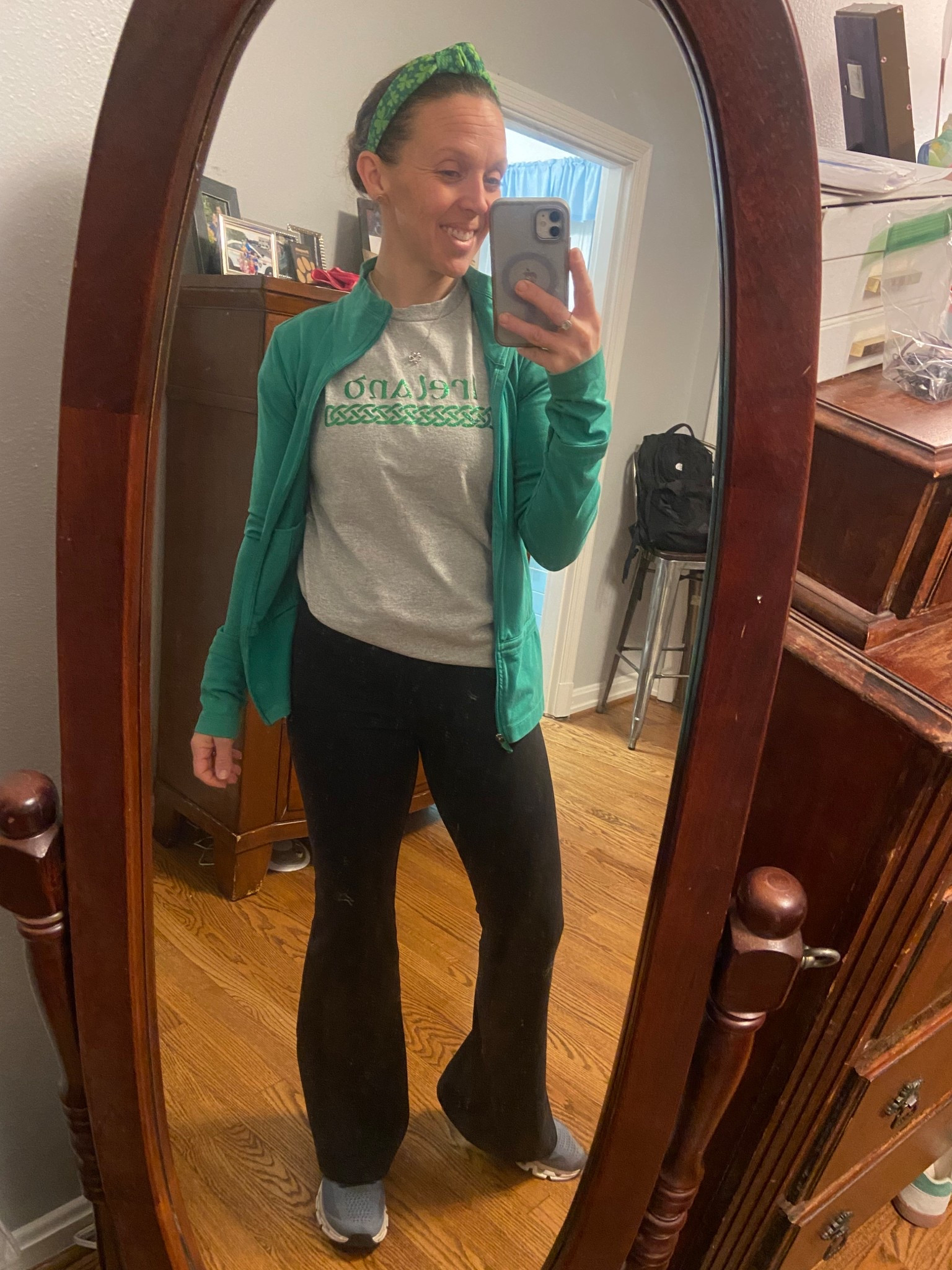 I have two pairs of these pants. These leggings are so soft, warm but not heavy, and comfortable at the same time; called butter bliss, and that sums it up so well.  These would be a great gift and give a price brand a run for their money.  

#target #giftforher #giftforteen #shamrockheadband #stpatricksday #teengirl #designerdupe #under25 #budgetfriendly #flareleggings @Target @Etsy 




#LTKOver40 #LTKU #LTKActive