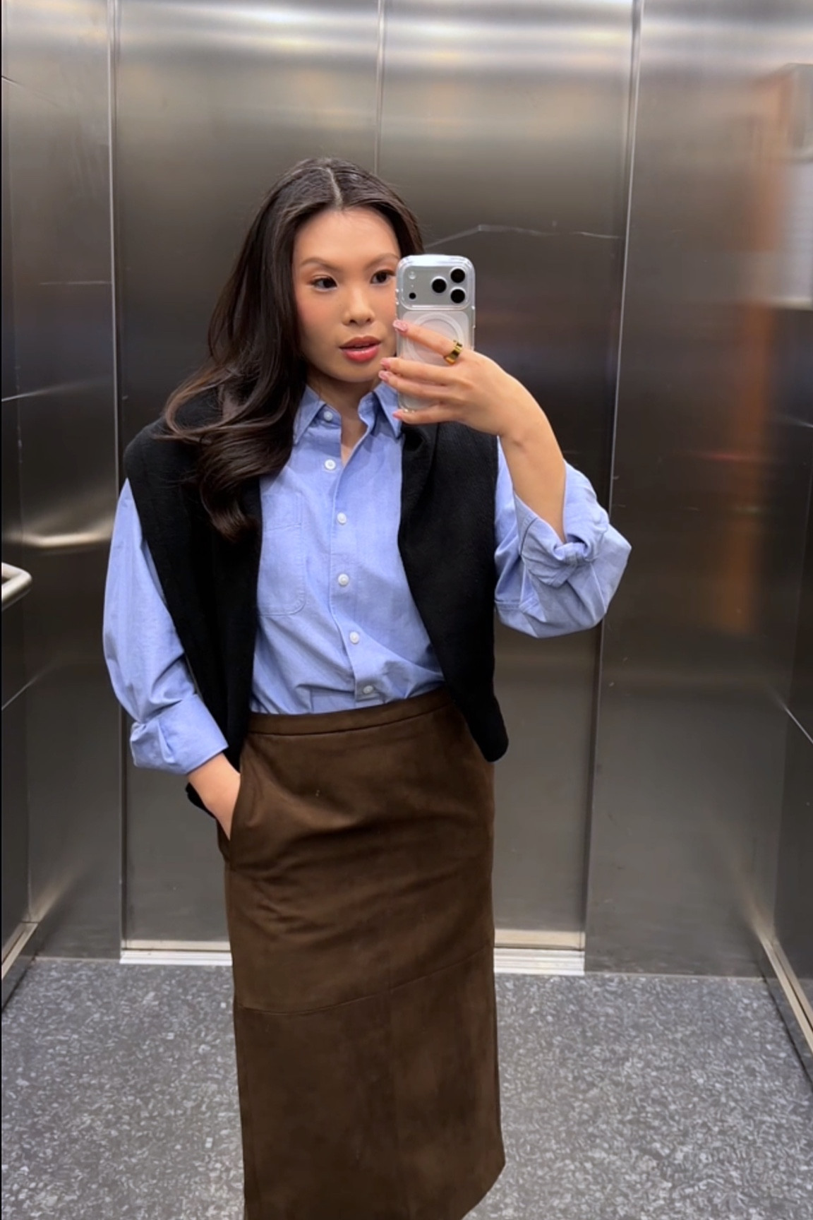 Shirt XS, skirt UK 4



#LTKworkwear #LTKuk #LTKspring