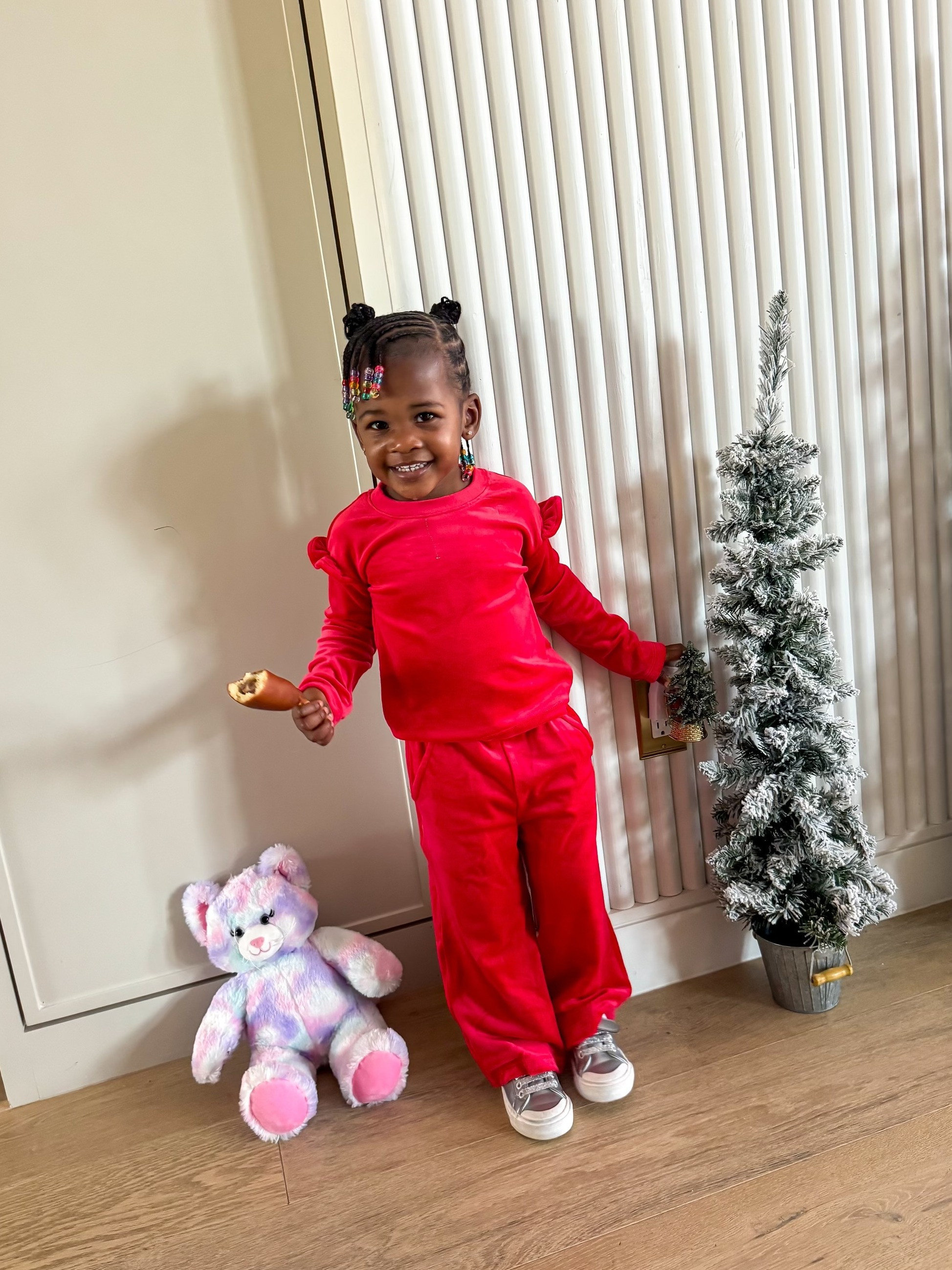 How adorable is this red set from Walmart?! ❤️

#LTKHoliday #LTKKids #LTKStyleTip