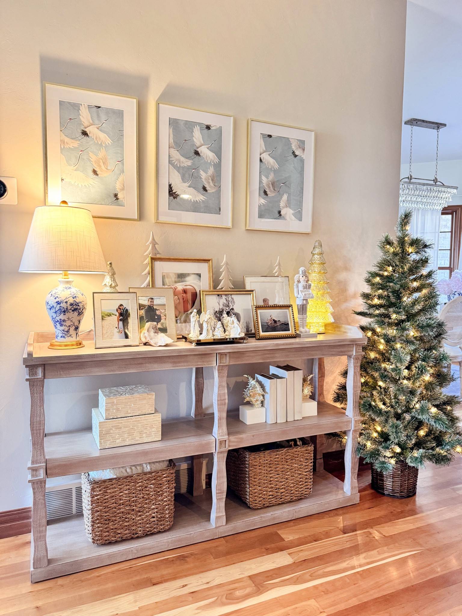 Christmas Decor 2023

#LTKhome #LTKHoliday #LTKSeasonal