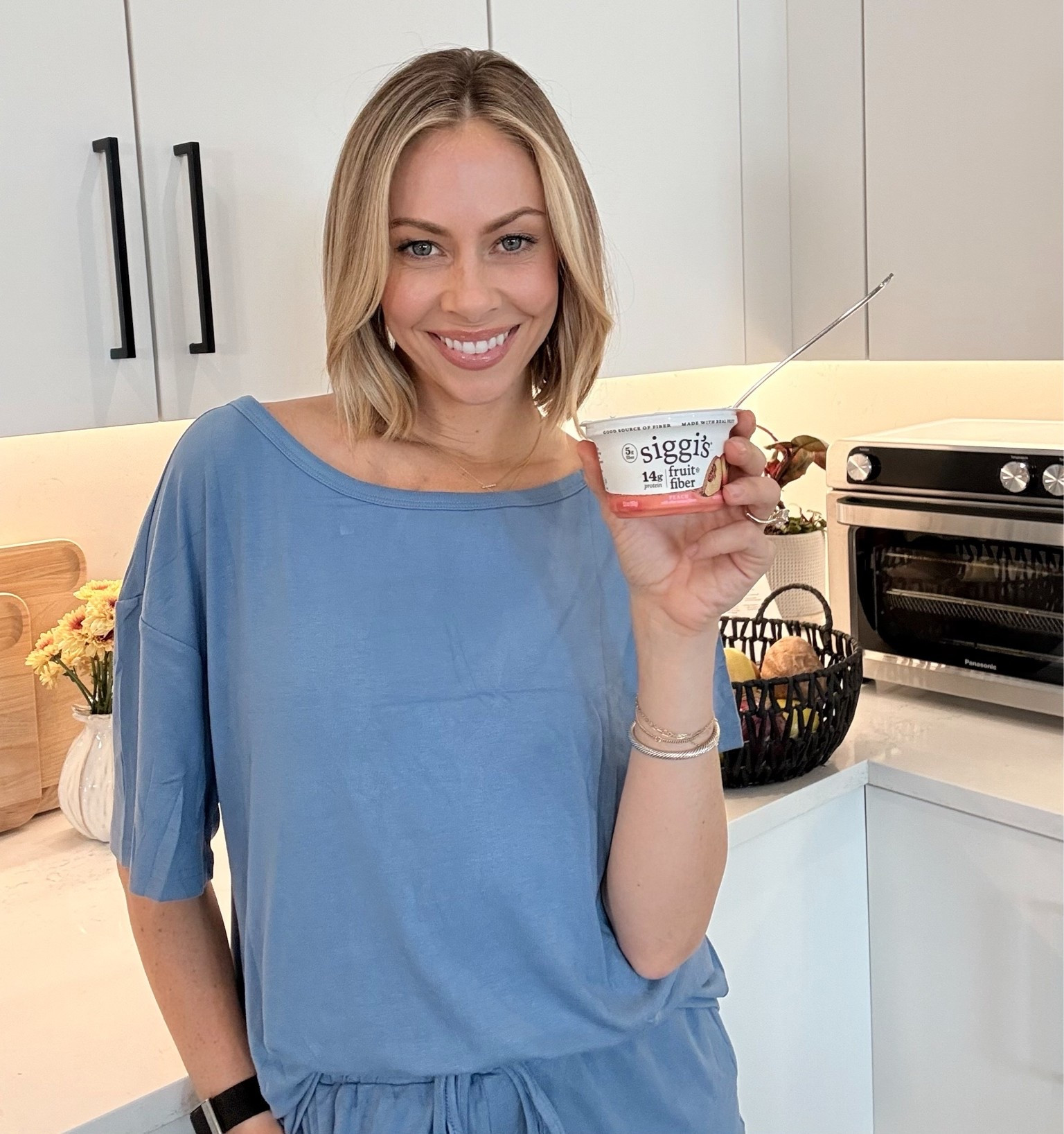 #ad One of the easiest high-protein breakfasts I've been reaching for lately. 🤍 The NEW! siggi's Fruit & Fiber has 14g of protein and is a good source of fiber with 5g per serving, making it perfect for busy mornings. Picked mine up at Target! @Target  @siggisdairy
#TargetPartner #siggissponsored #siggis