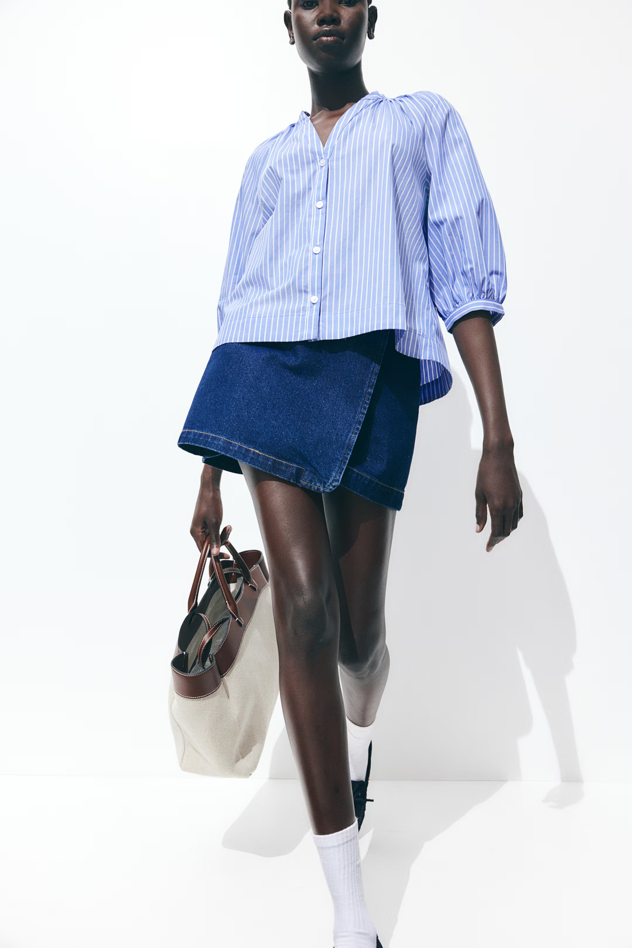 Balloon-sleeved poplin blouse | H&M (UK, MY, IN, SG, PH, TW, HK)