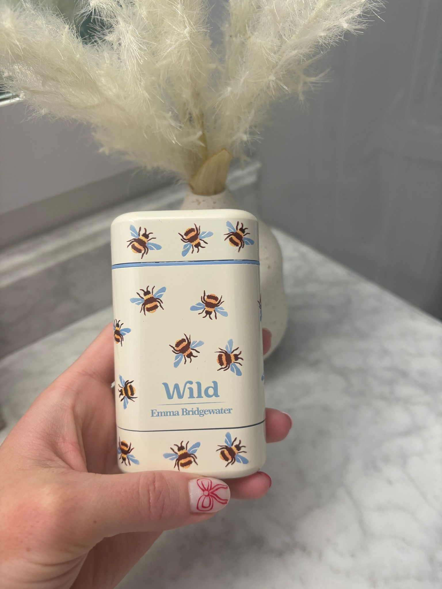 The cutest deodorant case and it smells sooo good ☺️🐝 #wilddeodorant #targetfinds #target #trending

#LTKselfcare #LTKdayinmylife #LTKmorningroutine