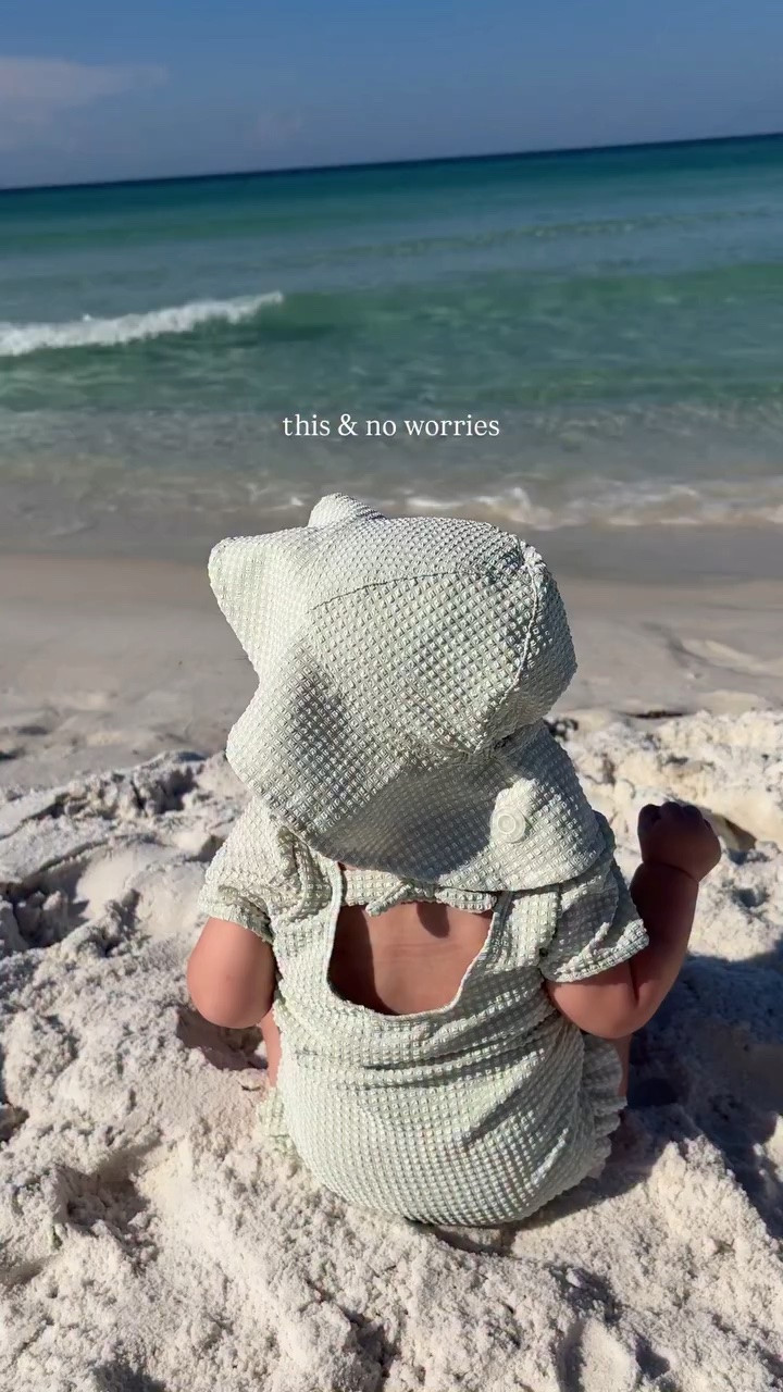 our little mermaid 🫧🌊 #beachbaby #beachdays #30a