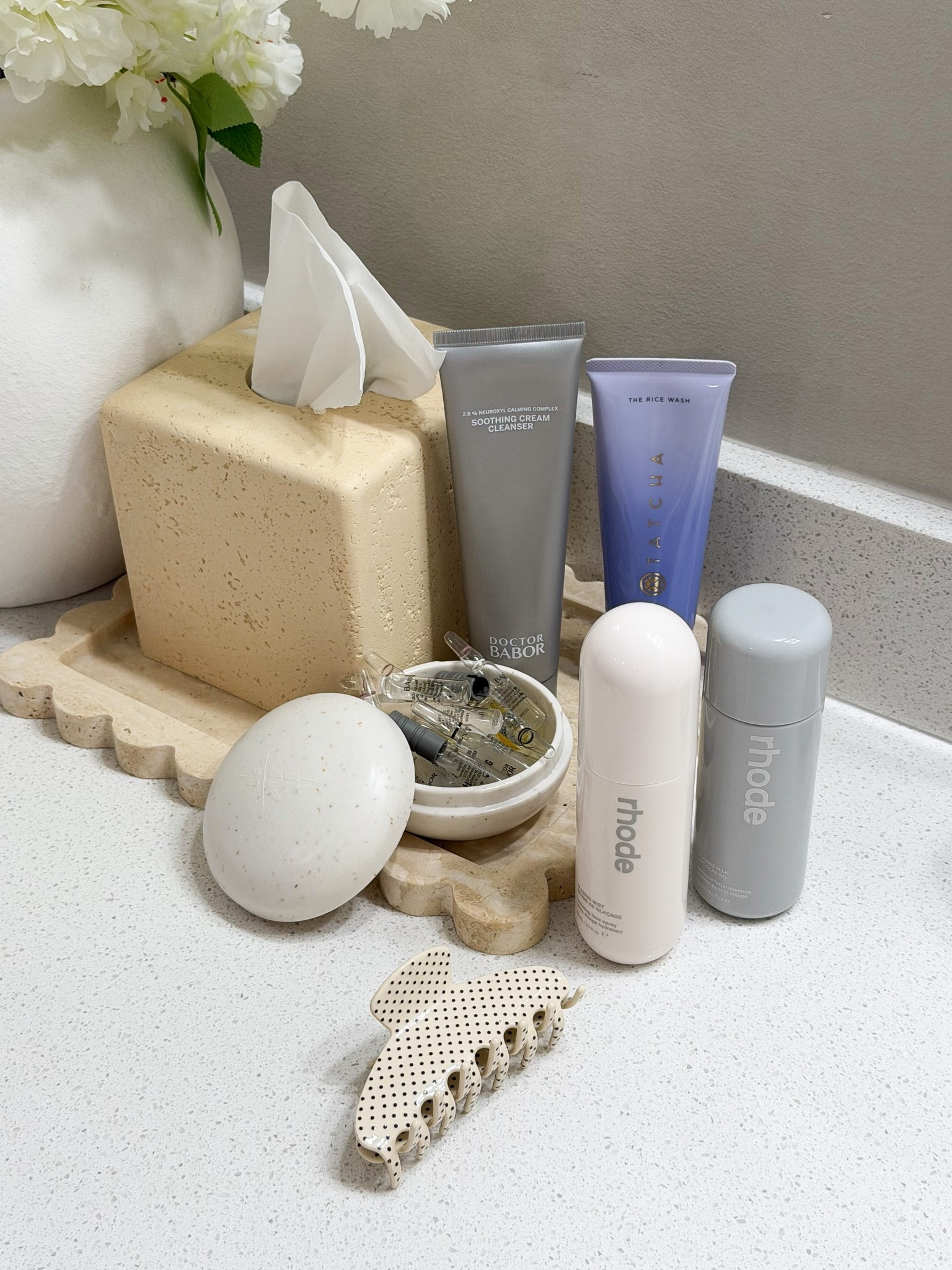 Elevated everyday skincare routine 🤍✨ Loving this clean, minimal setup with hydrating essentials, gentle cleansers, and travel-friendly favorites. Perfect for a simple, effective routine that keeps skin balanced and glowing.

Shop my current skincare favorites + bathroom organization details in my LTK 🤍

#skincareroutine #cleanskincare #minimalbeauty #everydayessentials #bathroomdecor #vanityorganization #skincarefavorites #beautyroutine #neutralaesthetic #ltkbeauty

#LTKBeauty #LTKmorningroutine #LTKselfcare